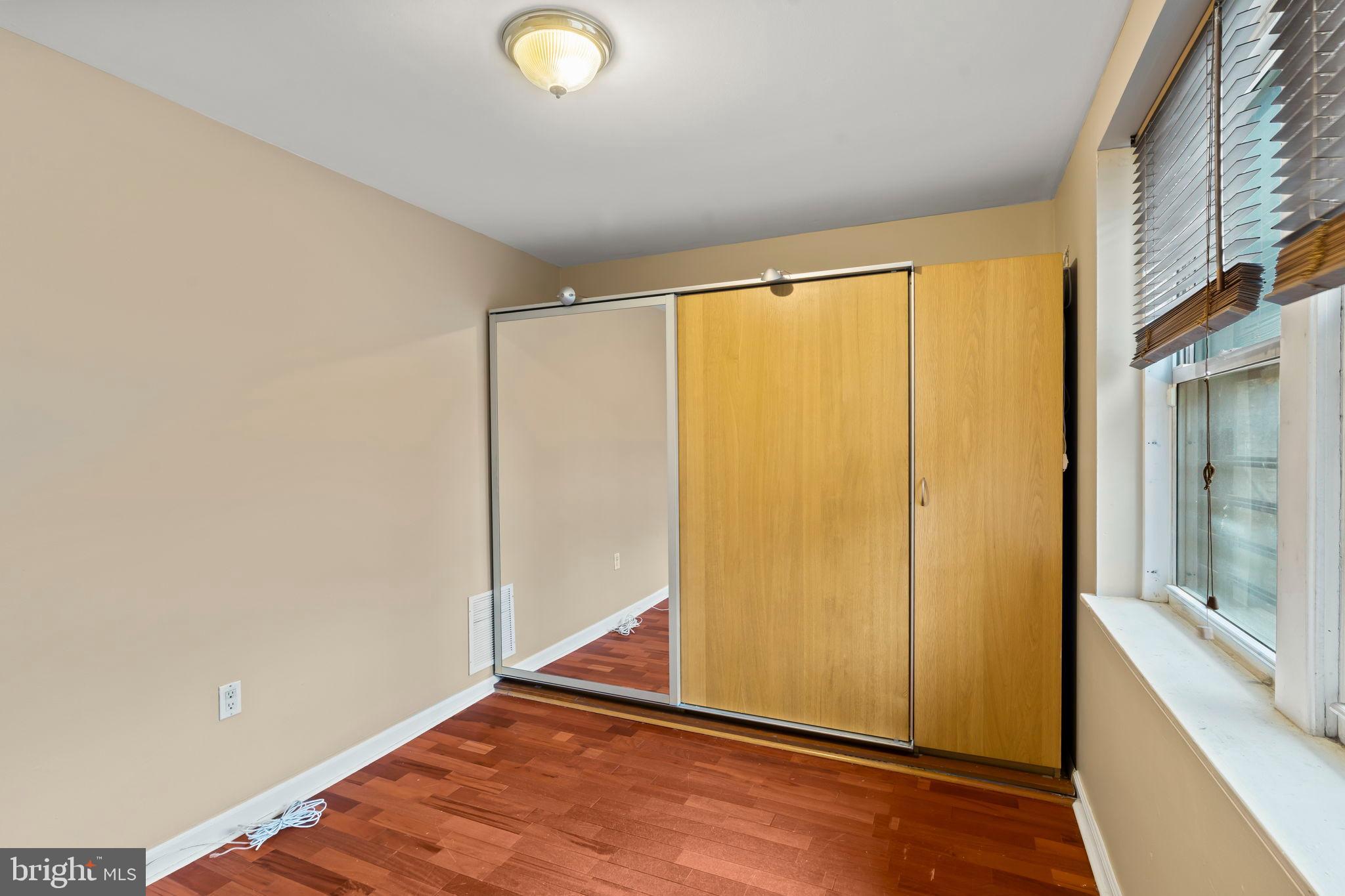 FAIRMOUNT - Residential