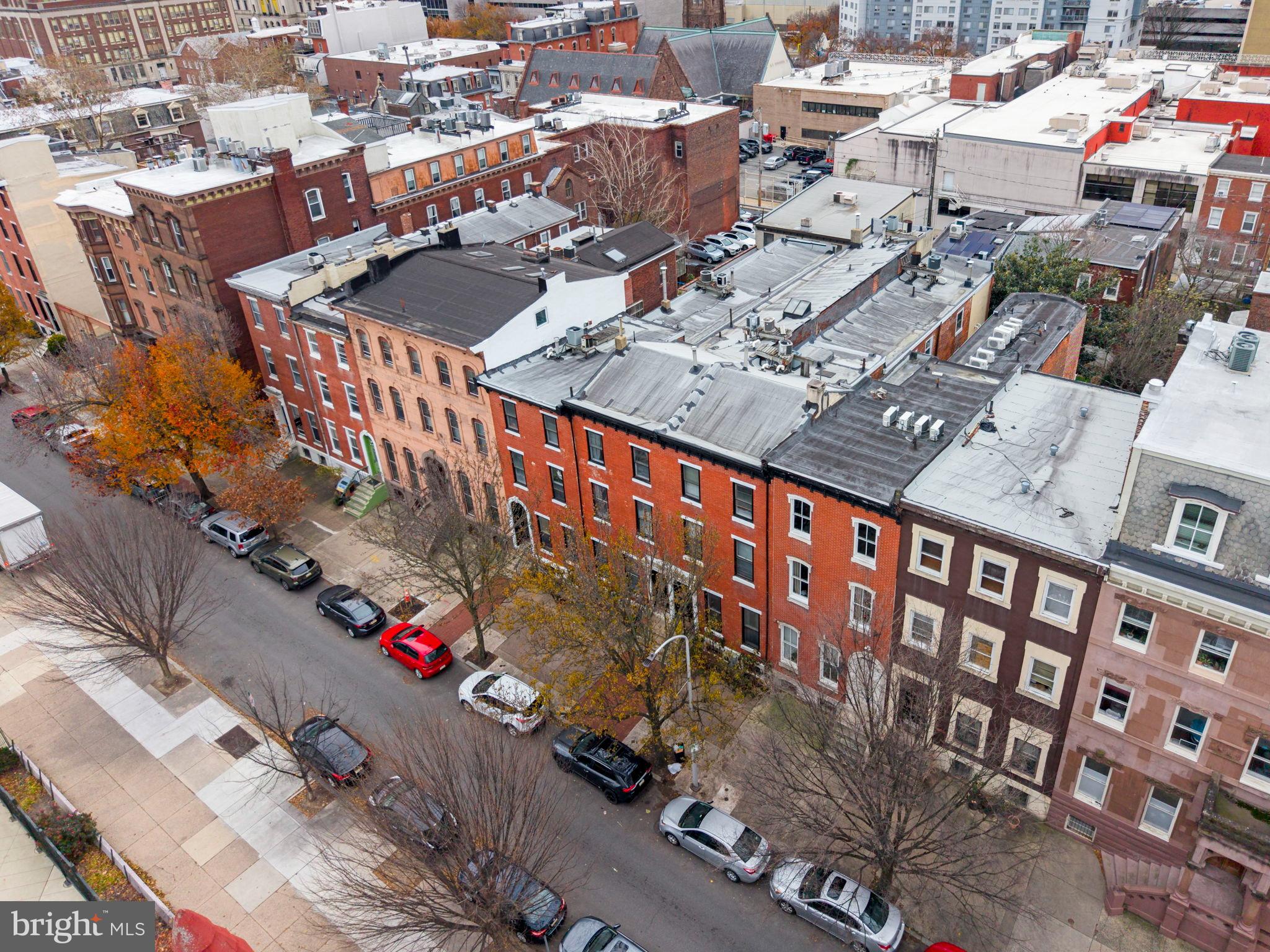 FAIRMOUNT - Residential