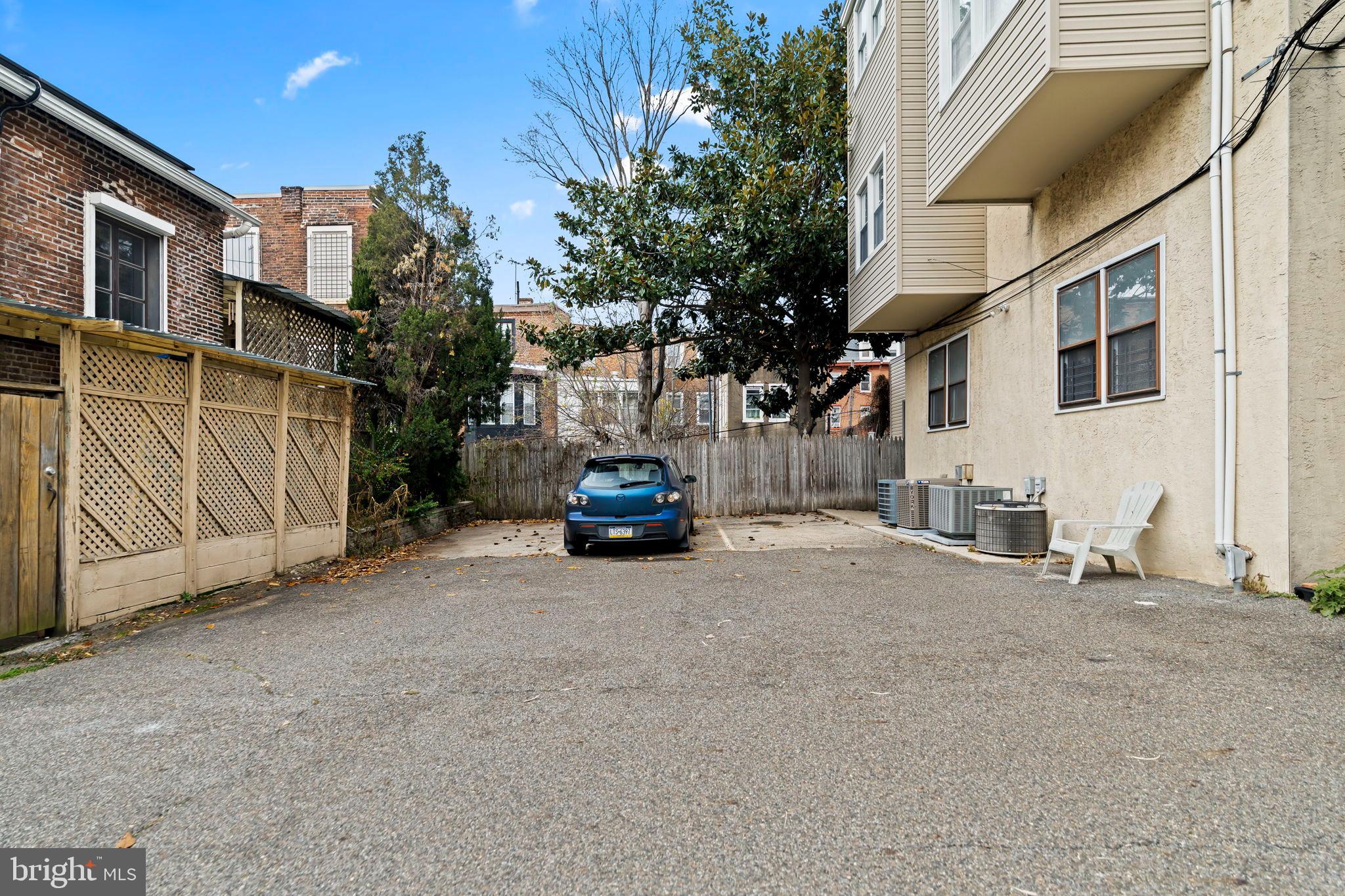 FAIRMOUNT - Residential