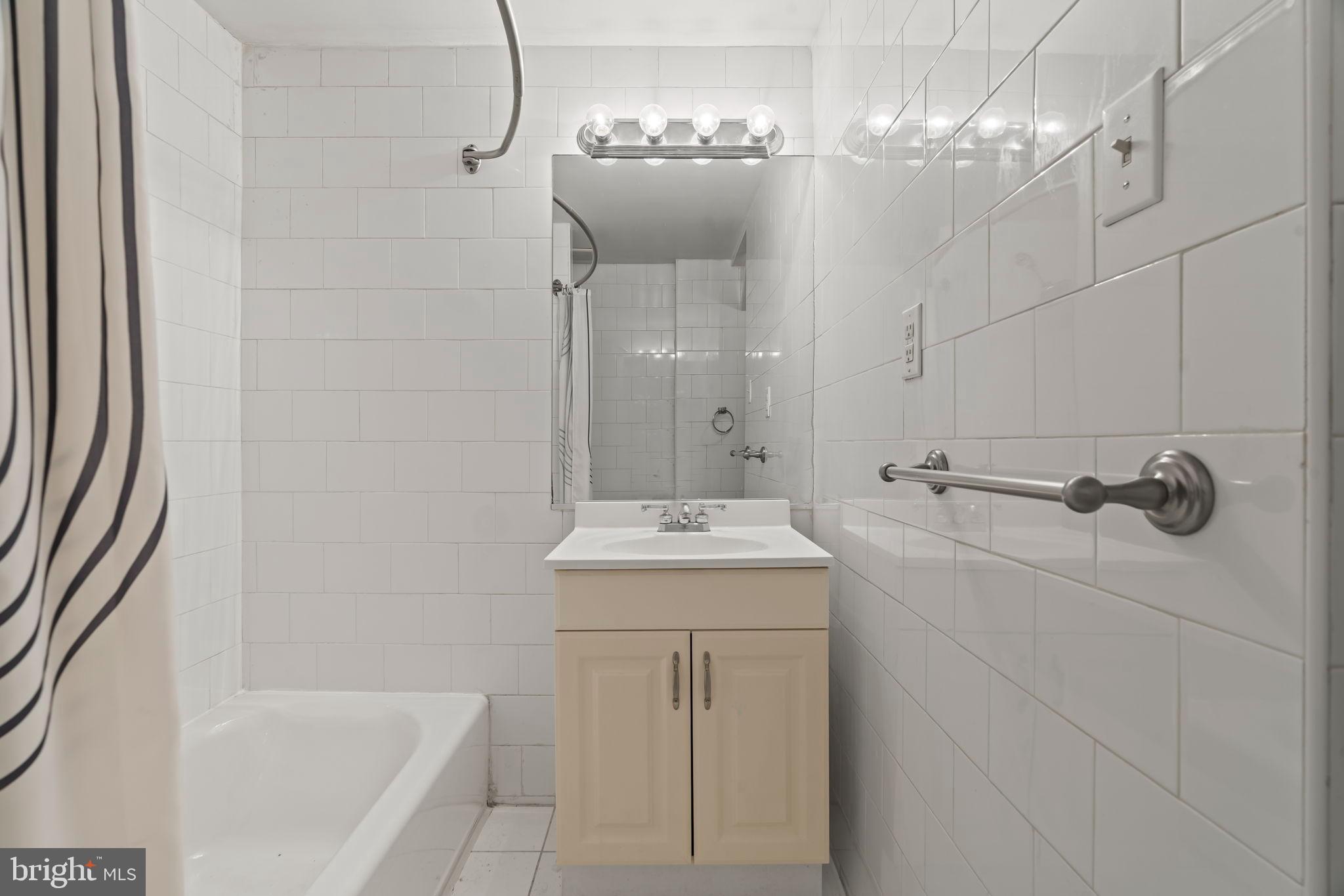 FAIRMOUNT - Residential