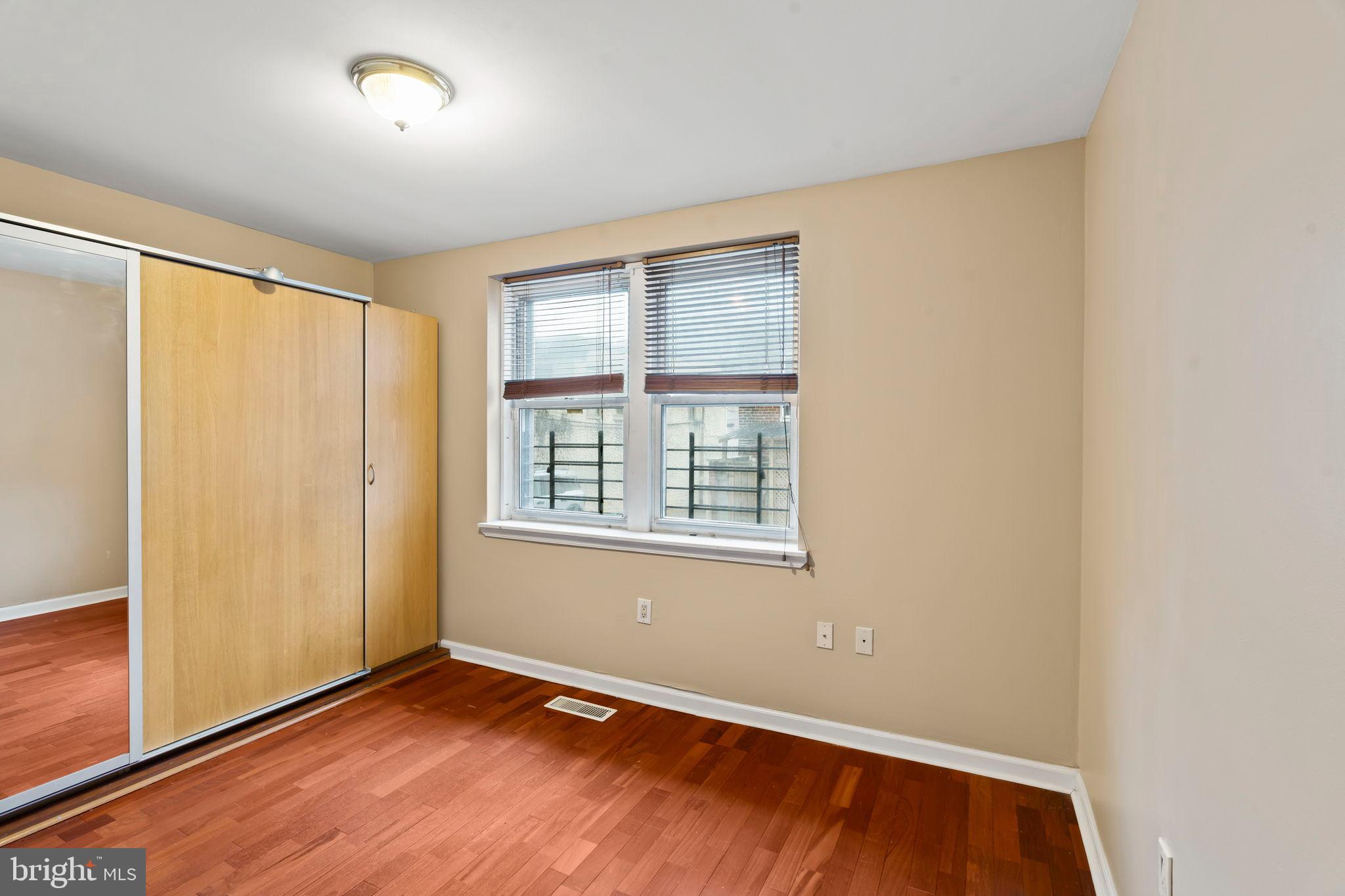 FAIRMOUNT - Residential