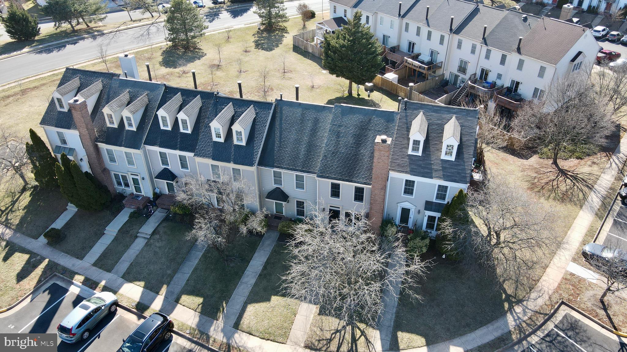 ASHBURN VILLAGE - Residential