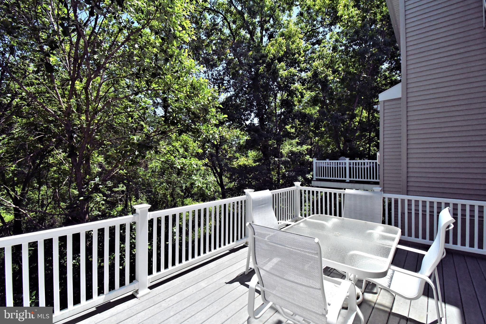 94 LONGVIEW LANE