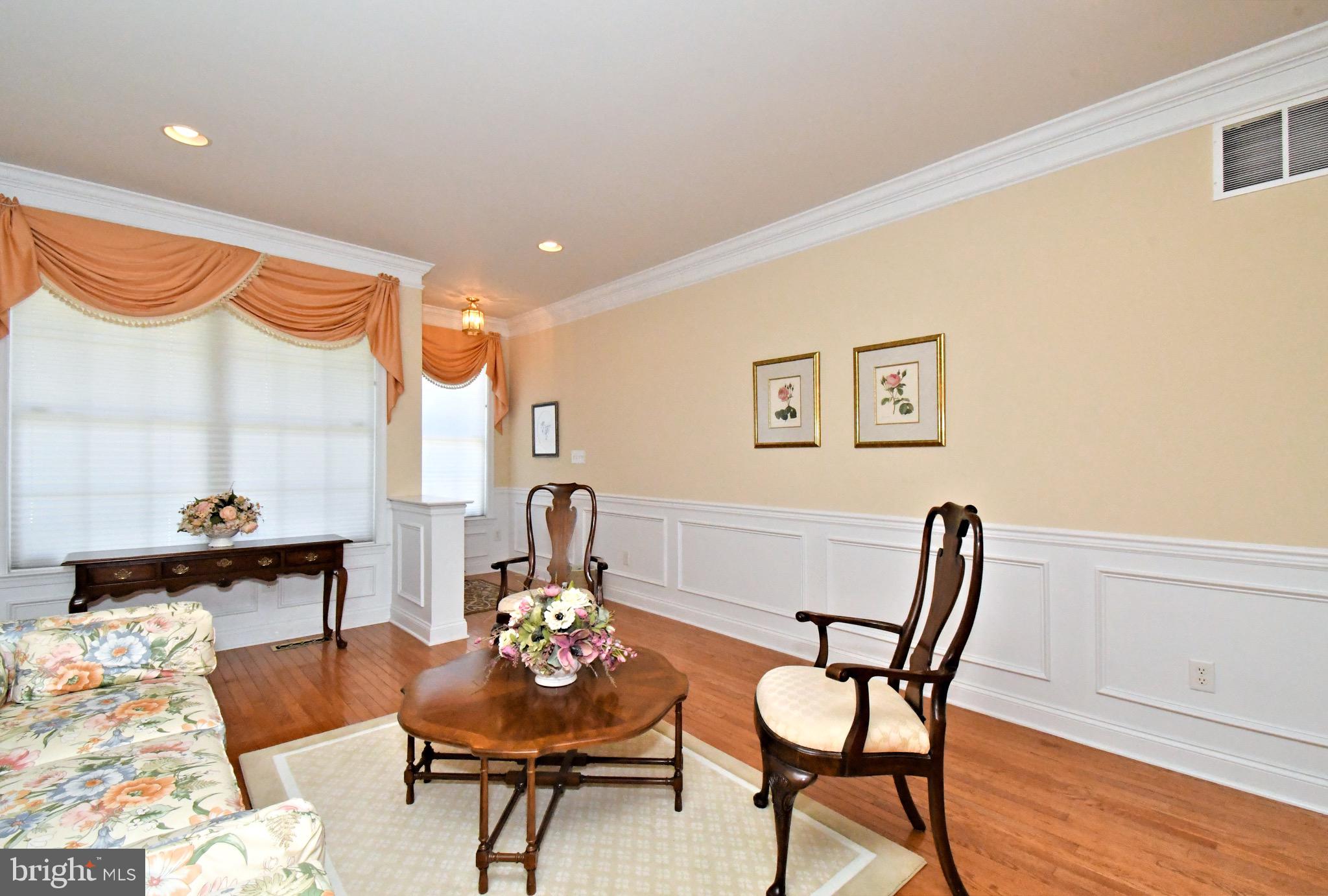 94 LONGVIEW LANE