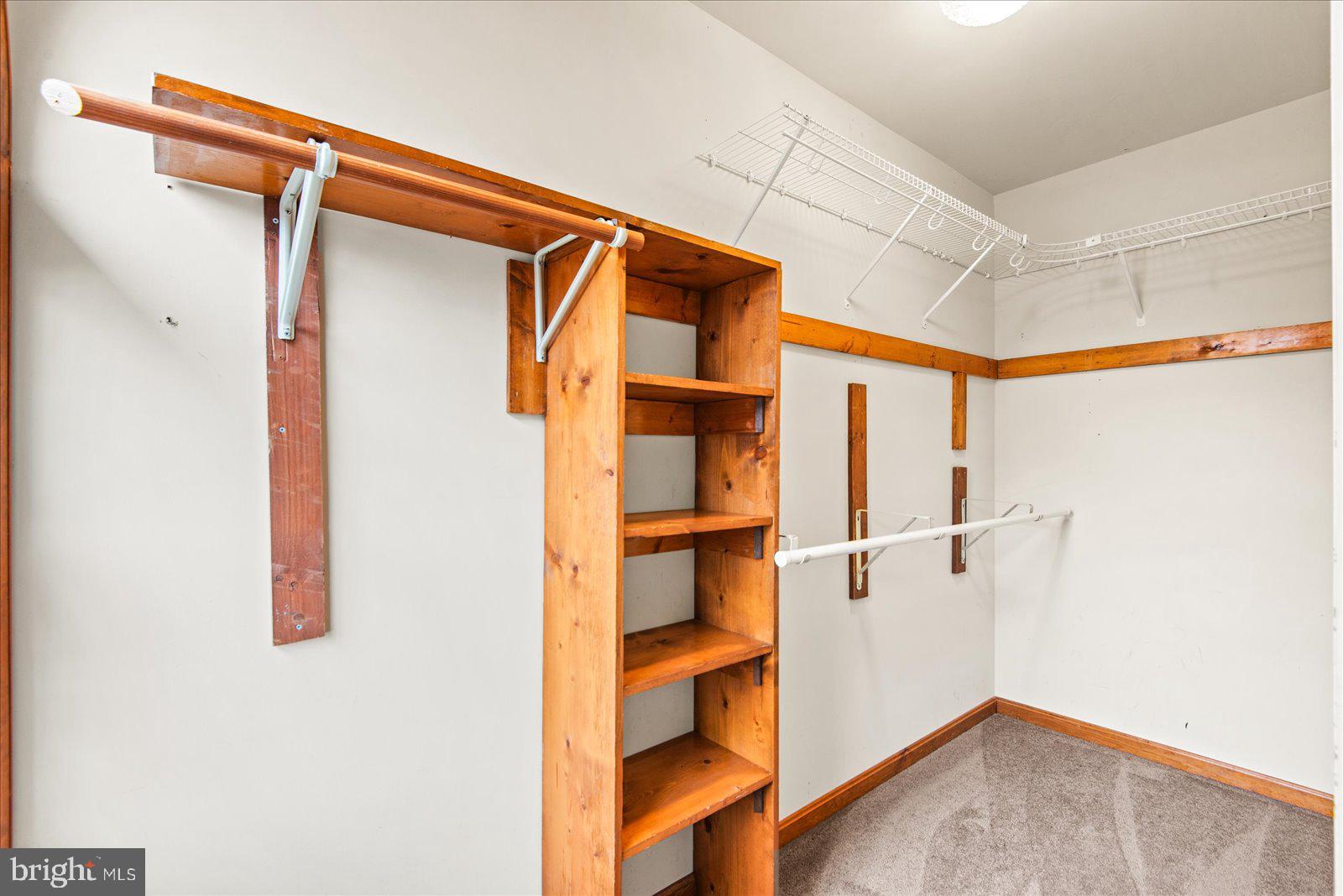 HOLLEYBROOKE - Residential