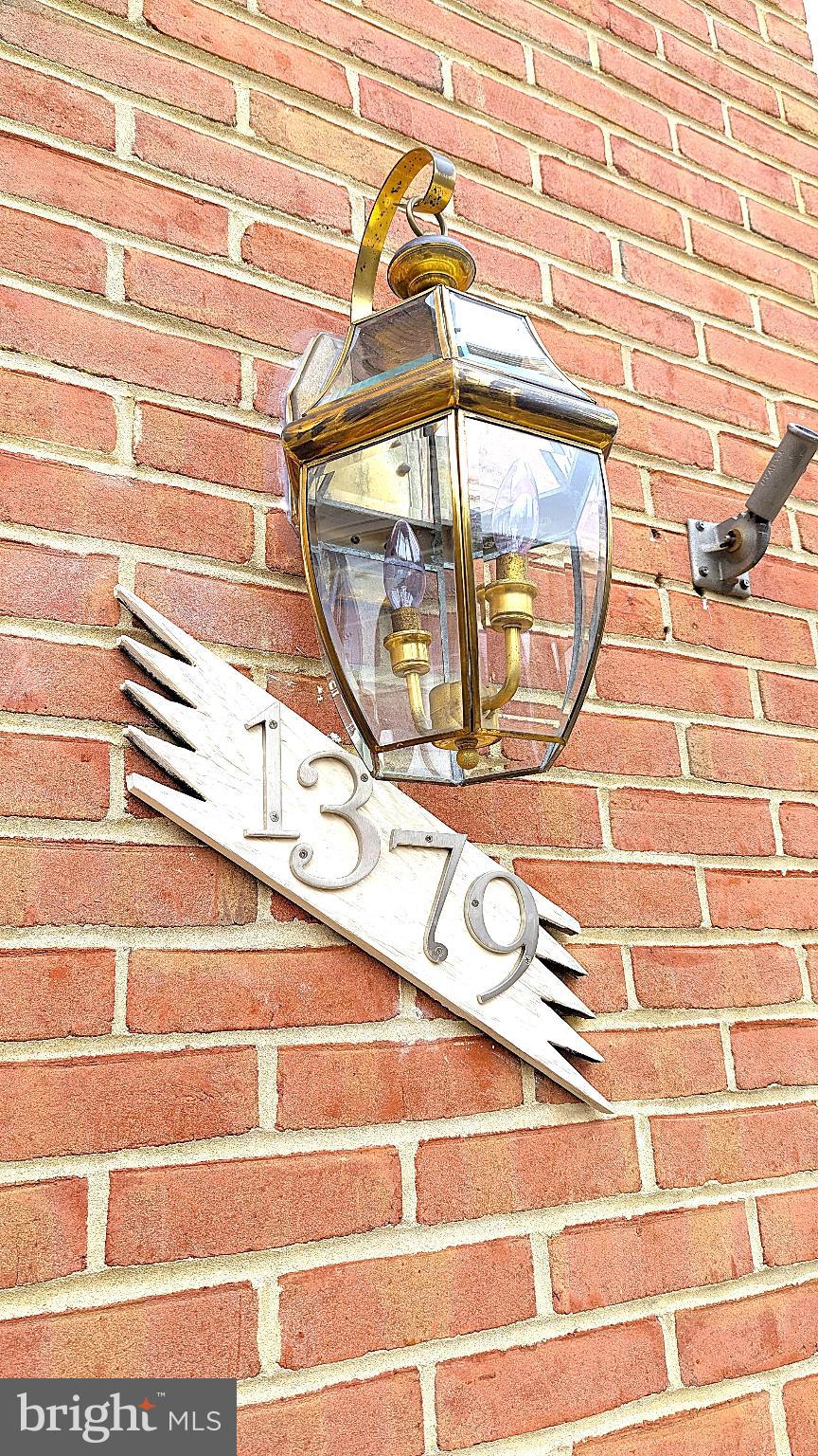 1379 HERITAGE OAK WAY