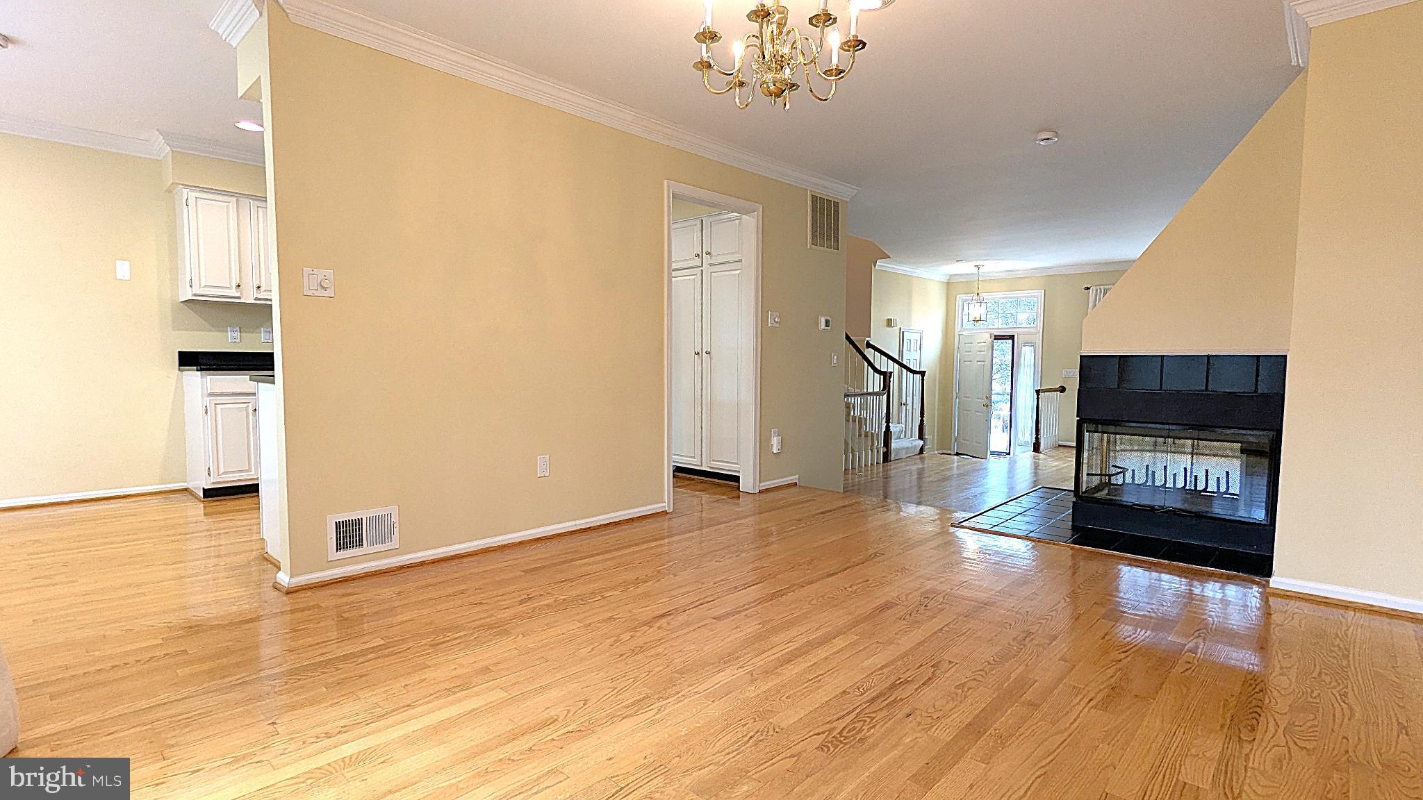 RESTON - Residential Lease