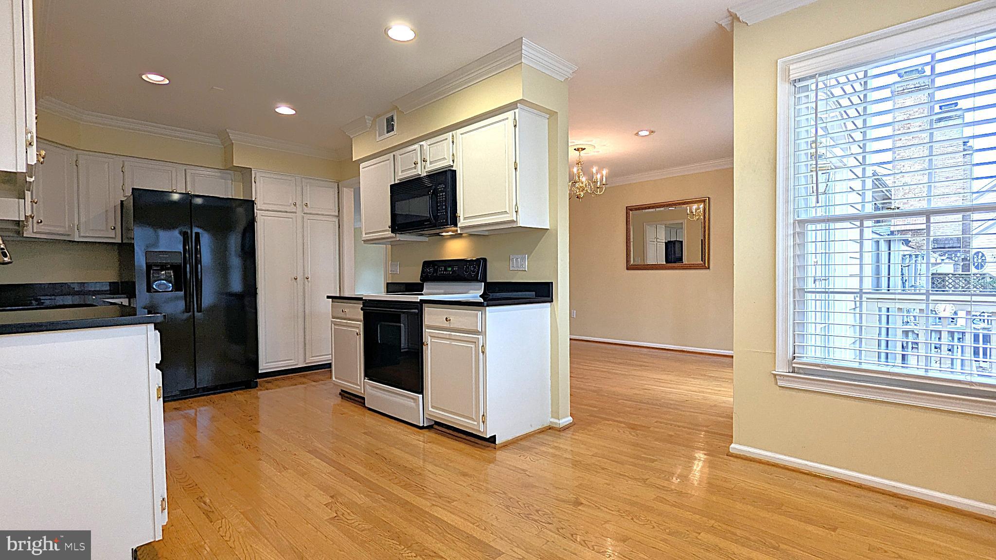 RESTON - Residential Lease