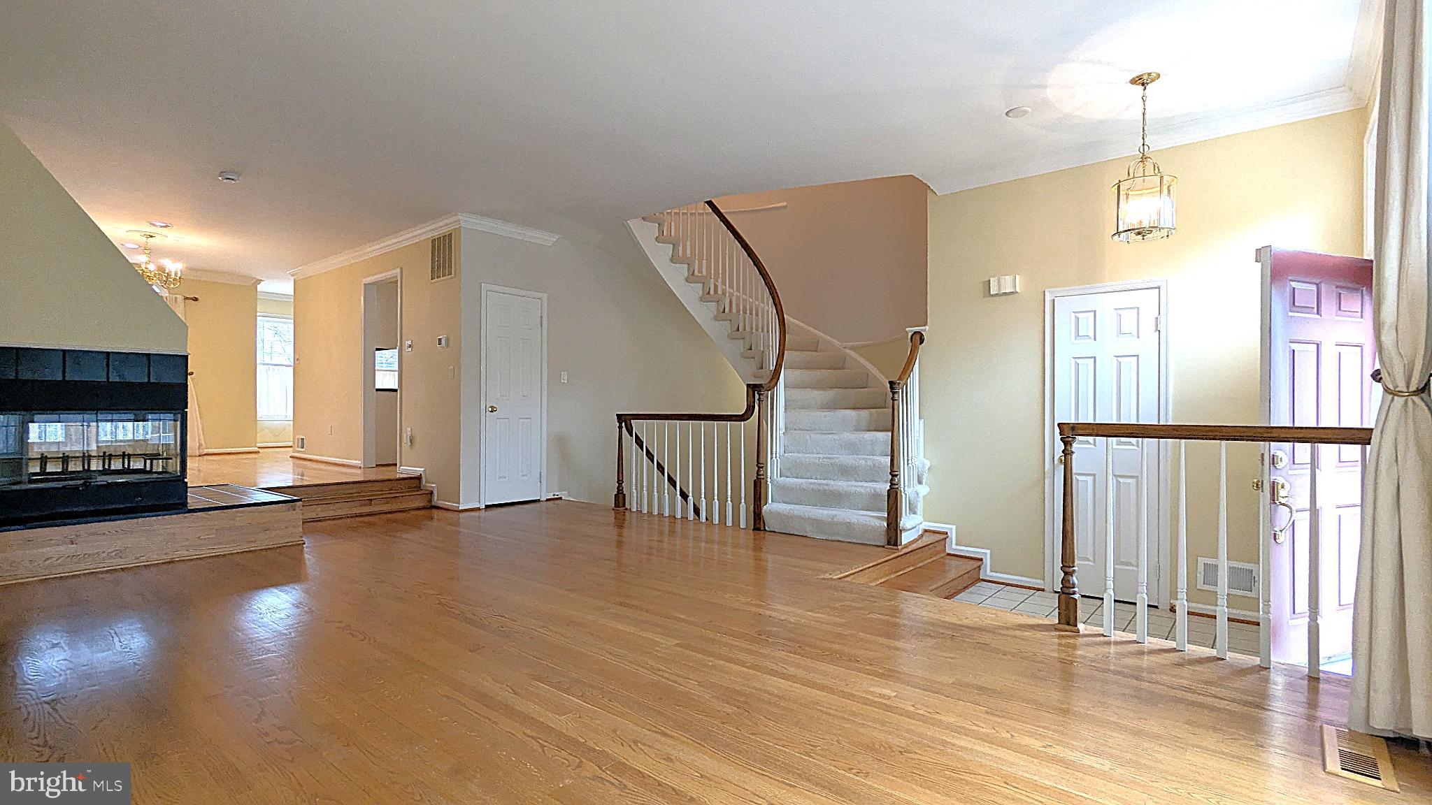 RESTON - Residential Lease