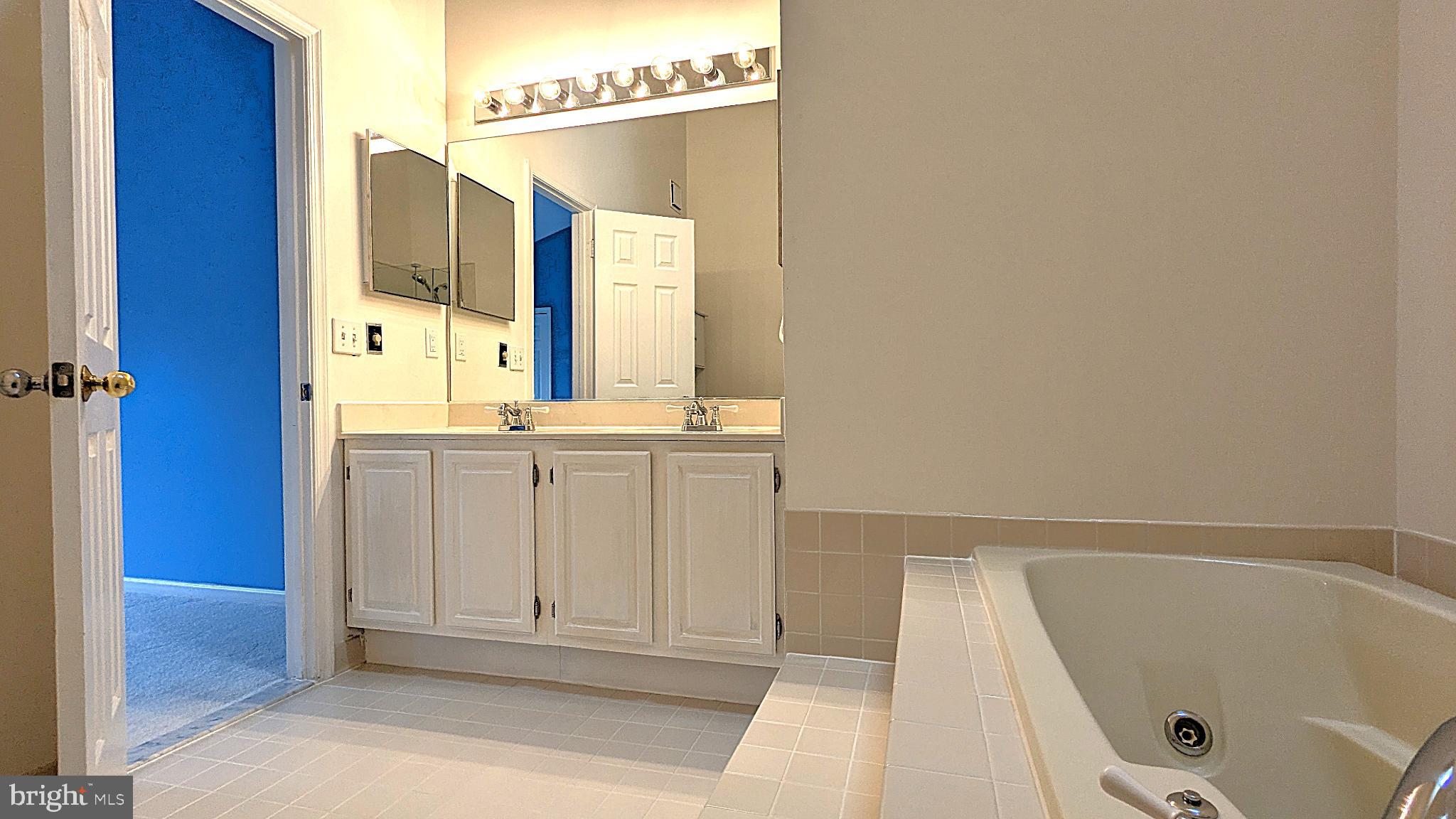 RESTON - Residential Lease