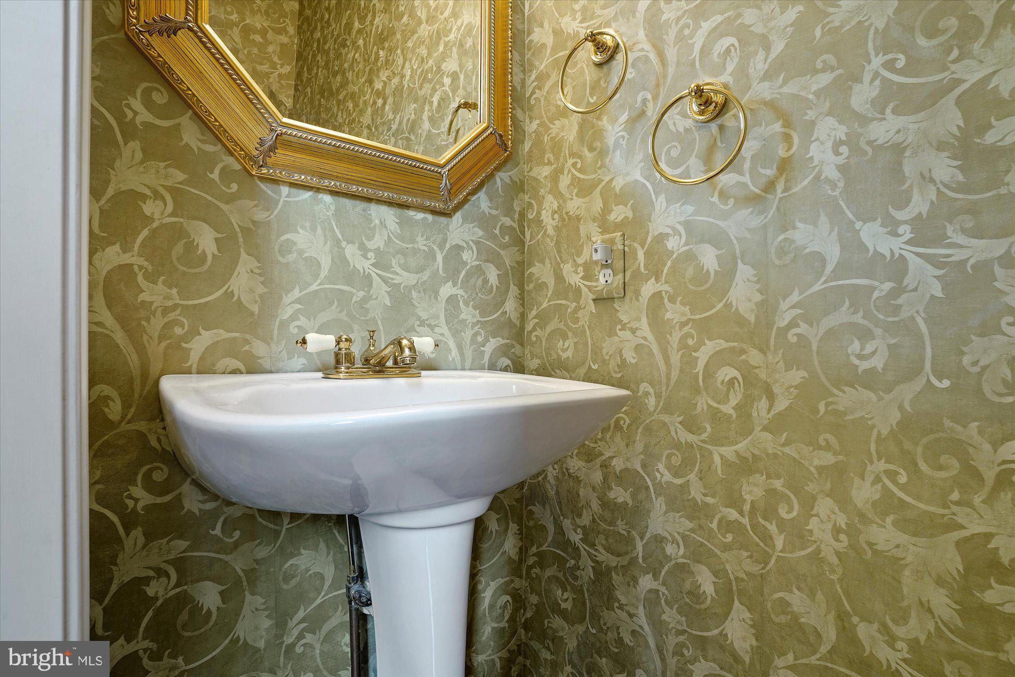 FOX CHASE - Residential Lease