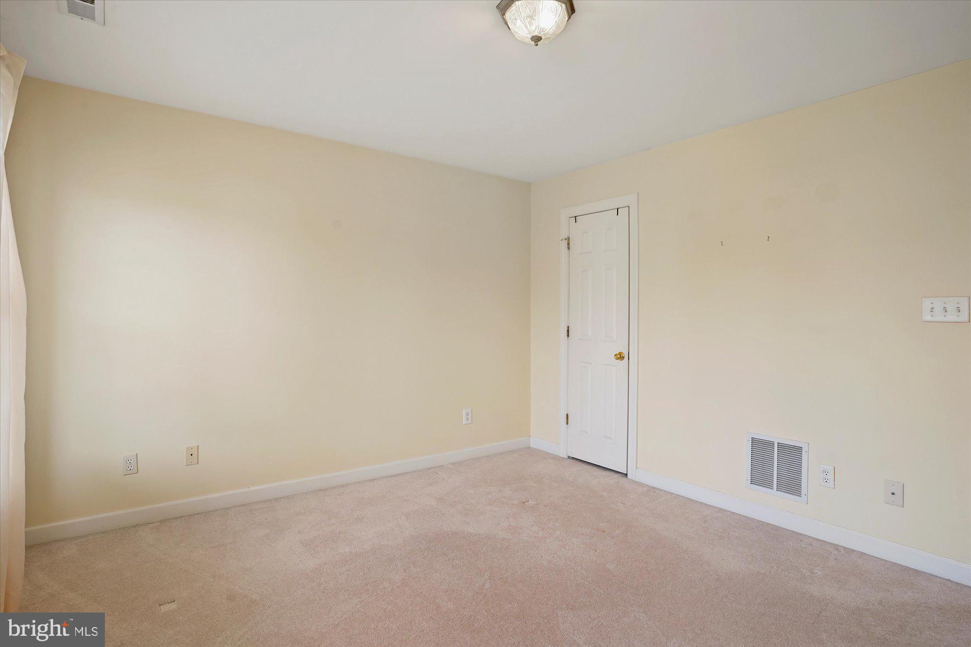 FOX CHASE - Residential Lease