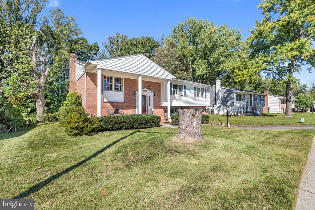 Photo of 13532 Delaney Road, WOODBRIDGE, VA 22193 (MLS # VAPW2131426)