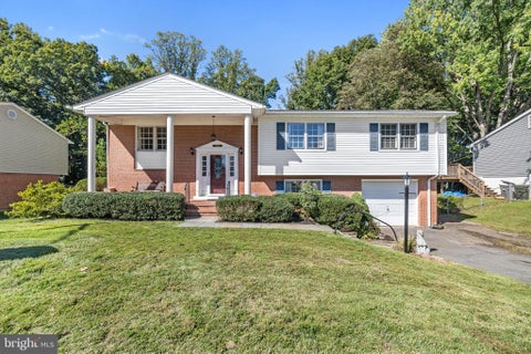 Photo of 13532 Delaney Road, WOODBRIDGE, VA 22193 (MLS # VAPW2131426)
