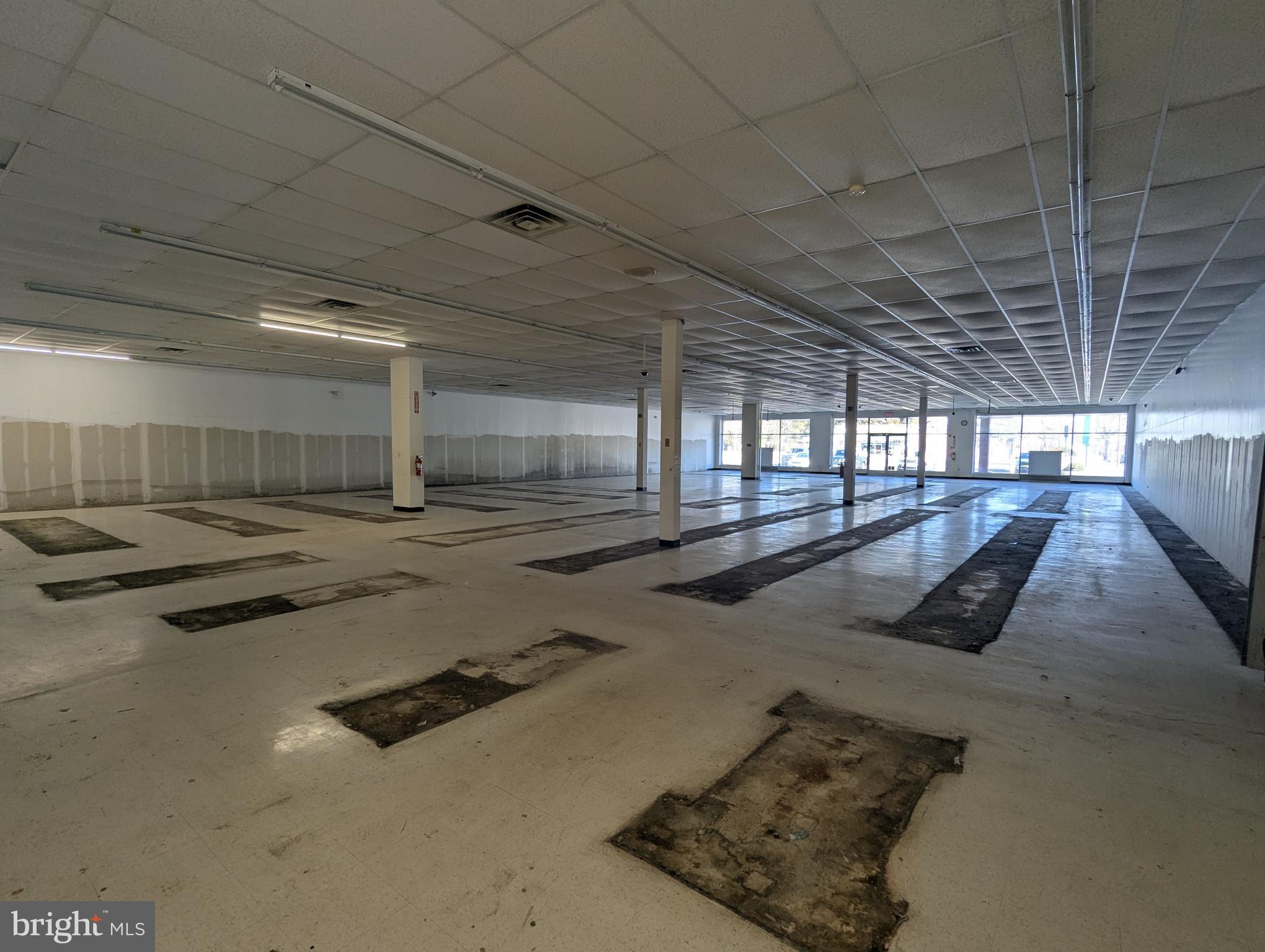 800 WHITE HORSE PIKE 816 2