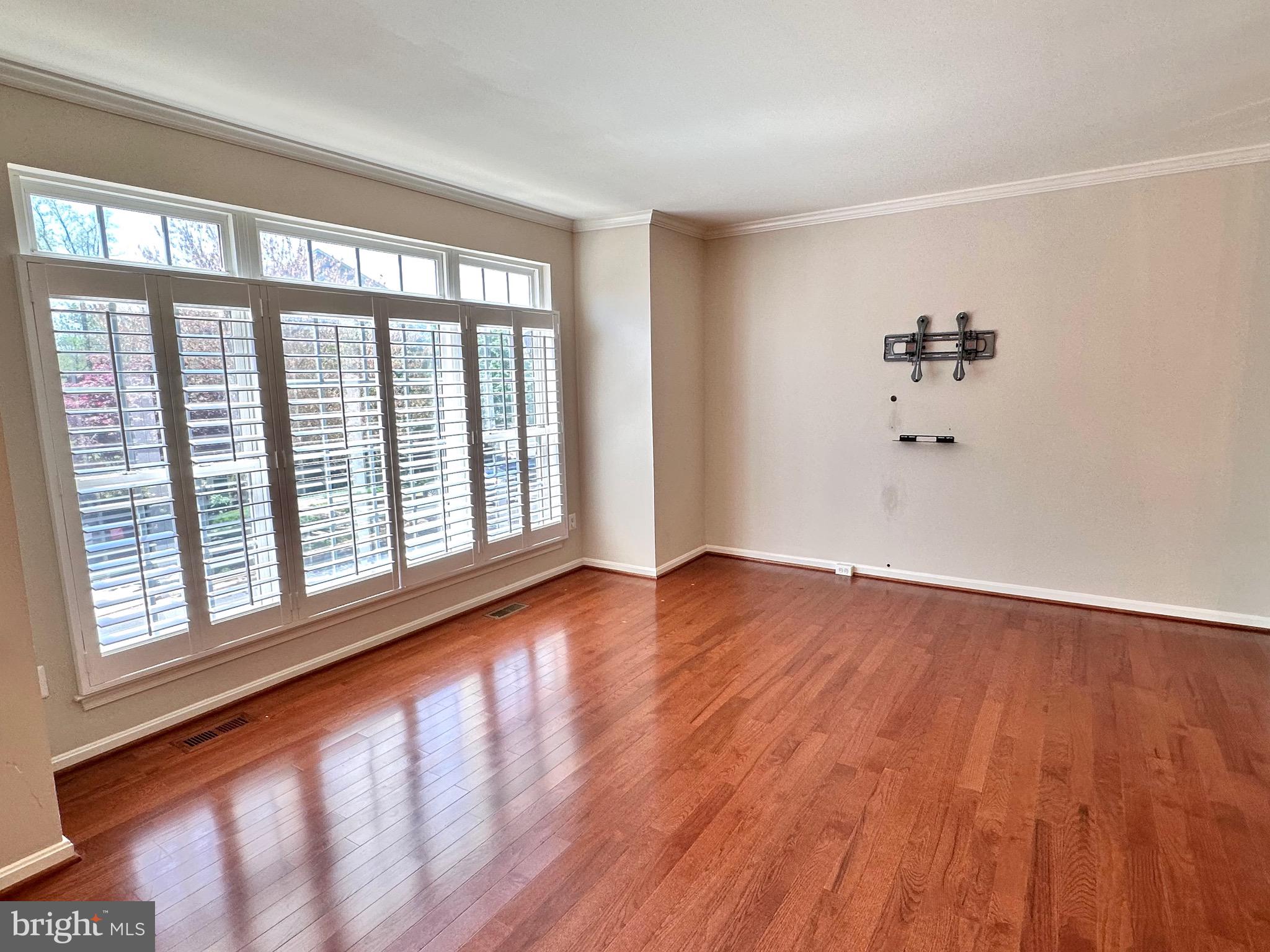 GOVERNORS GROVE - Residential