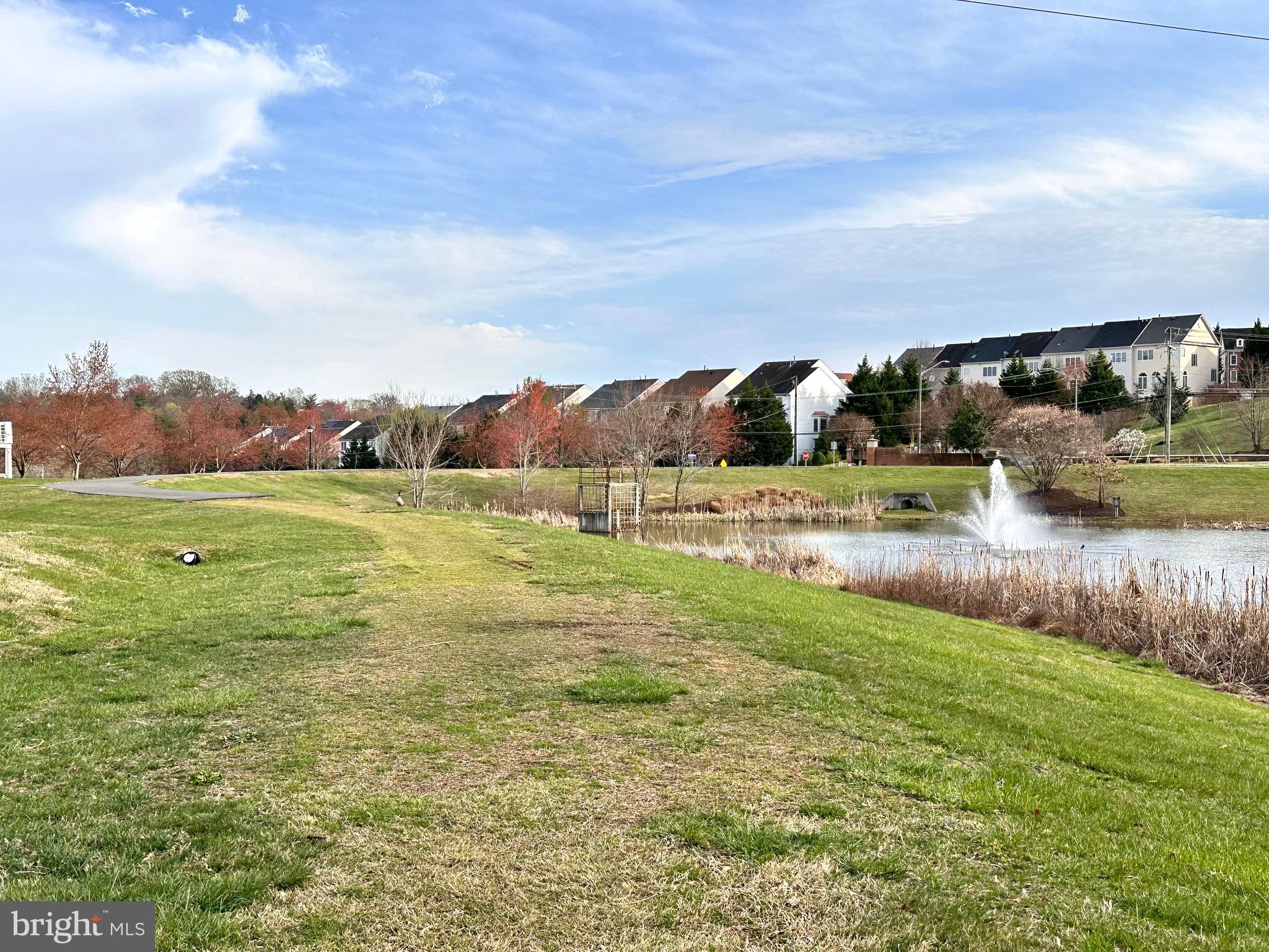 GOVERNORS GROVE - Residential