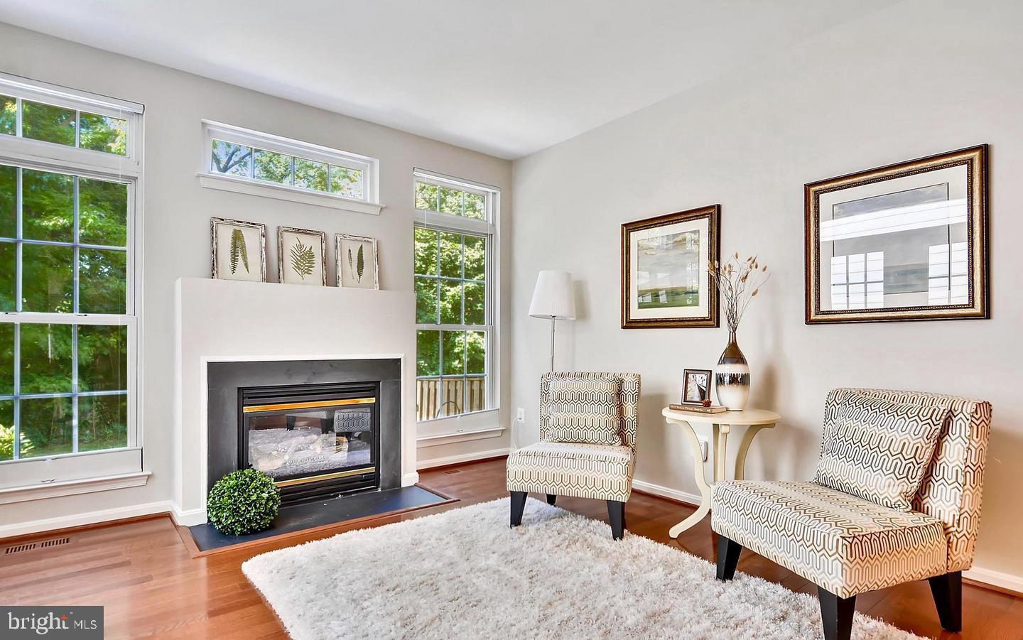 GOVERNORS GROVE - Residential