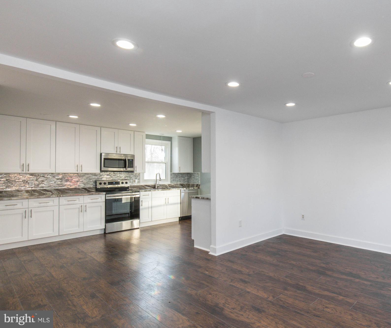 DALE CITY - Residential