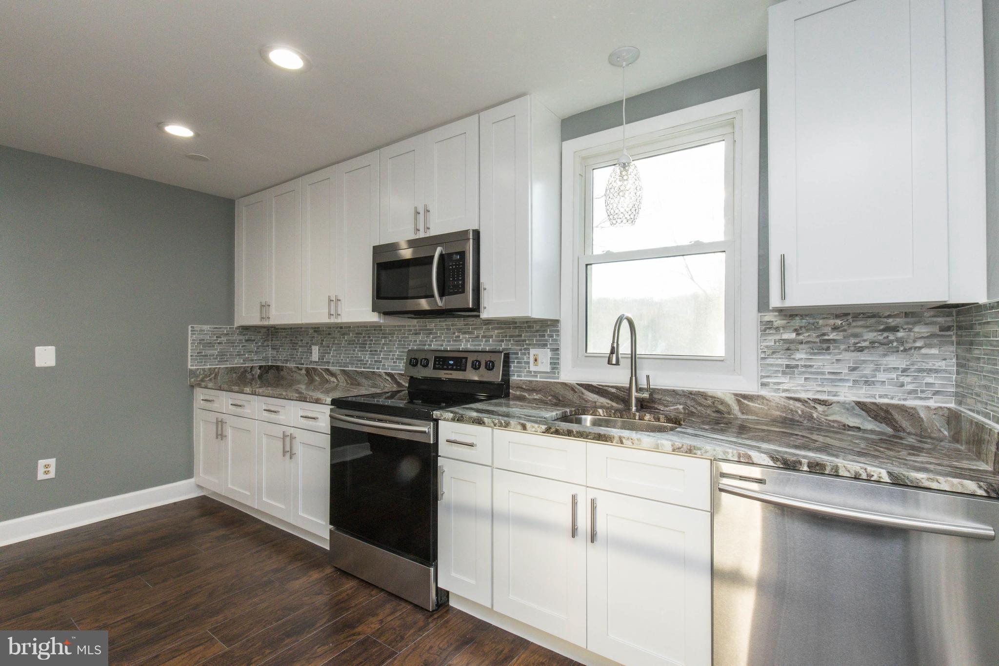 DALE CITY - Residential