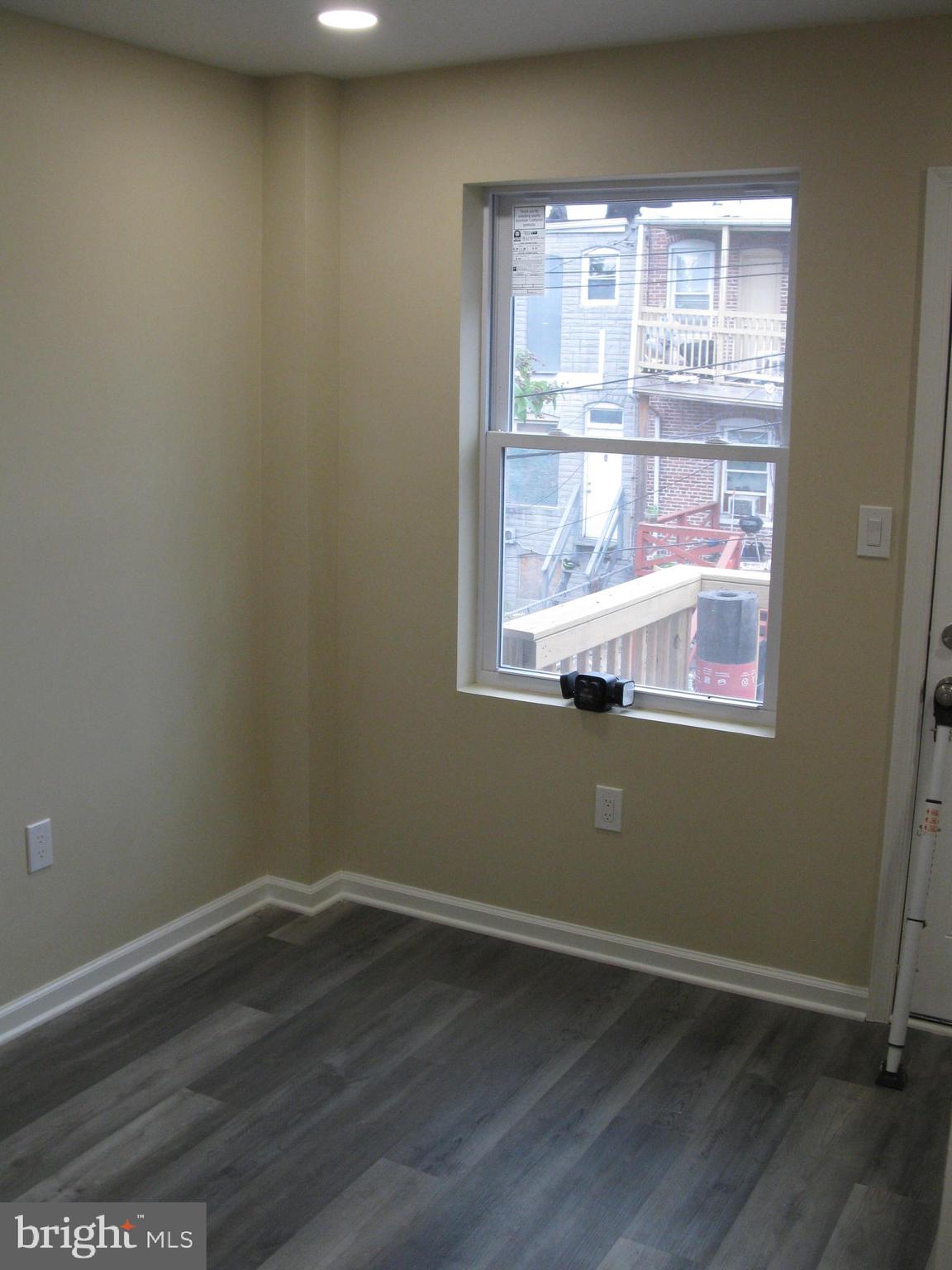 MADISON EASTEND - Residential Lease