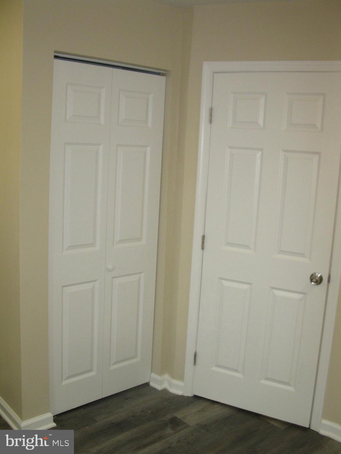 MADISON EASTEND - Residential Lease