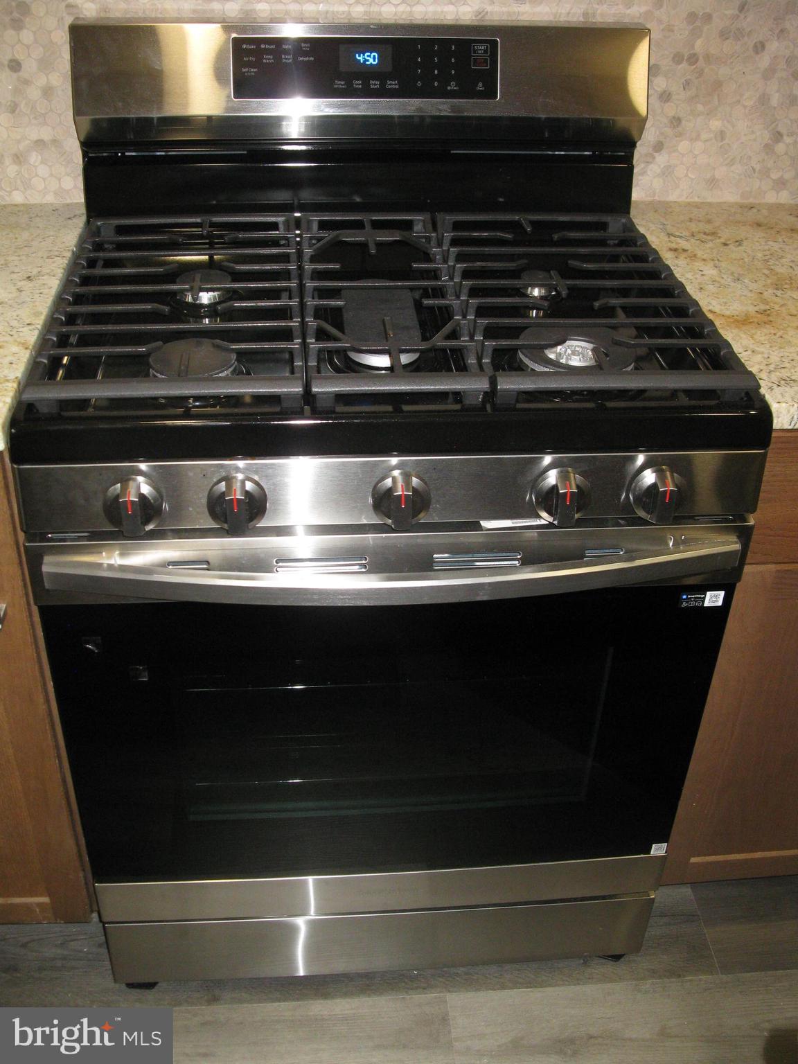 MADISON EASTEND - Residential Lease