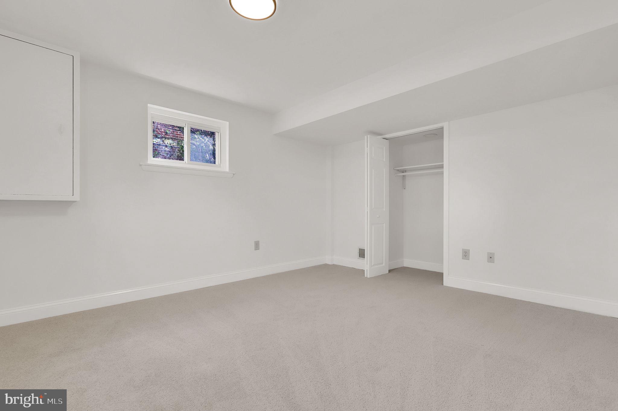 ASPEN HILL PARK - Residential