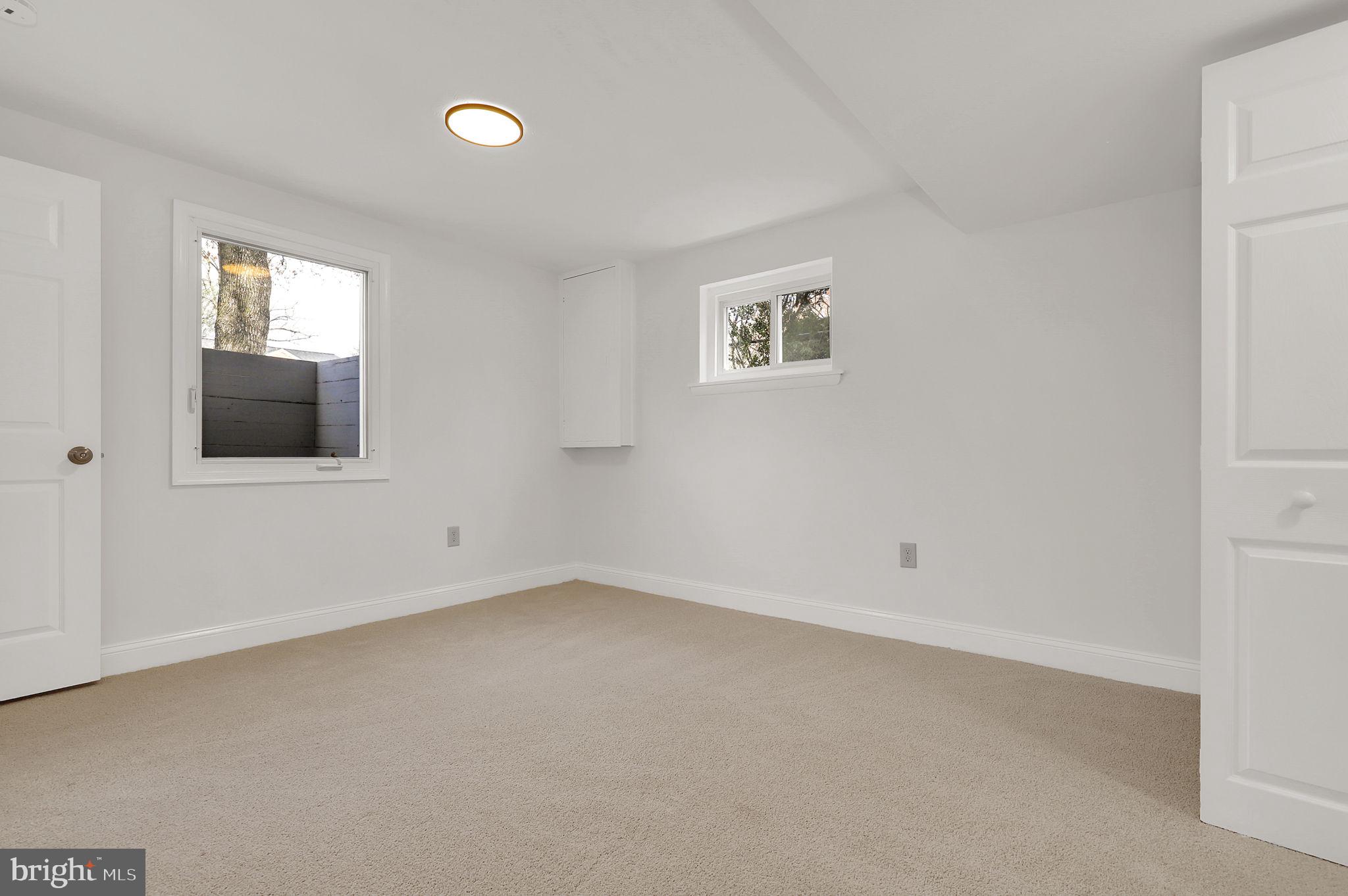 ASPEN HILL PARK - Residential