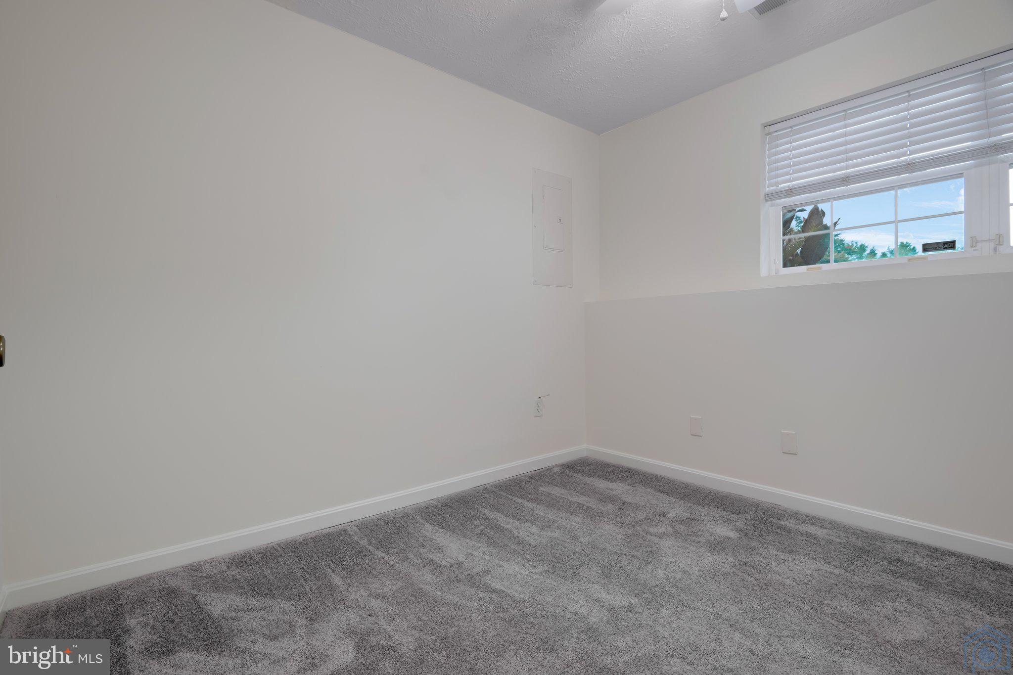 SOMERSET - Residential