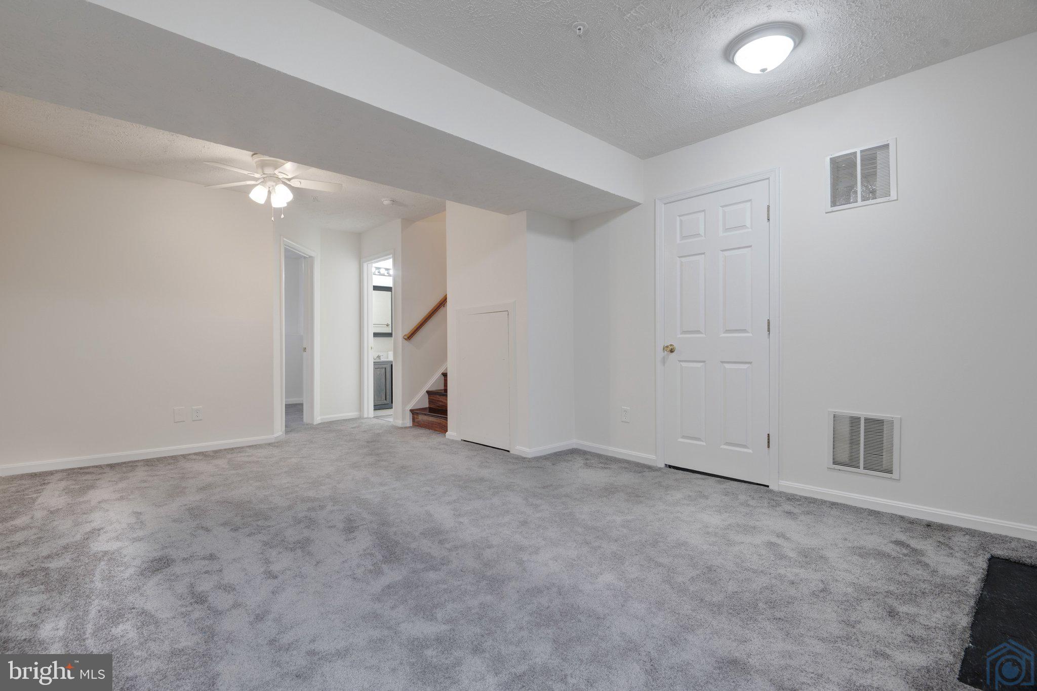 SOMERSET - Residential