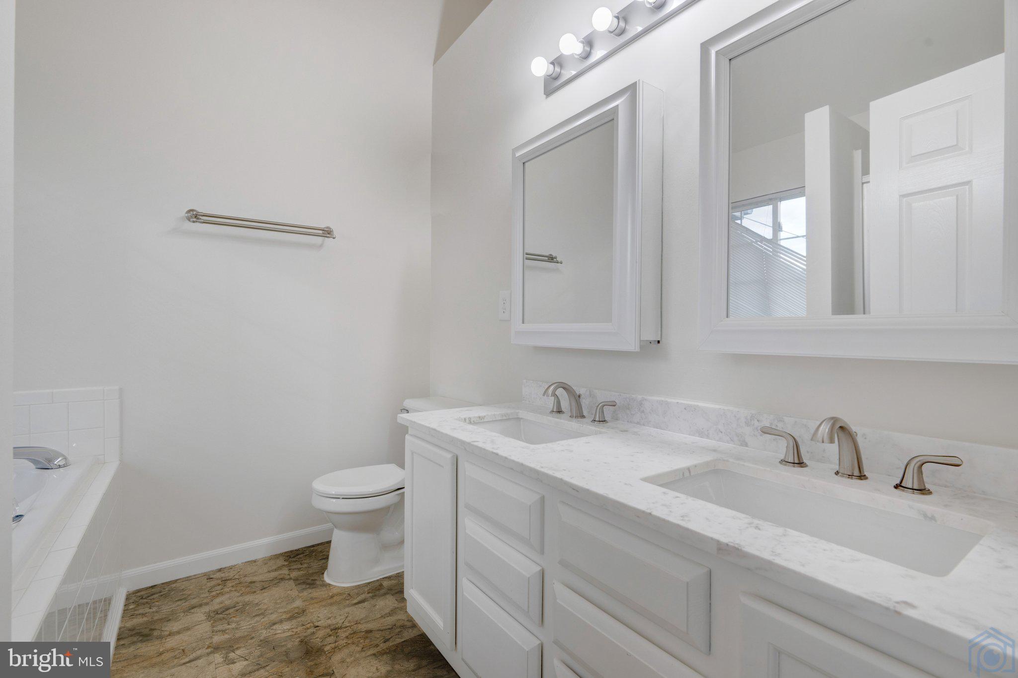 SOMERSET - Residential