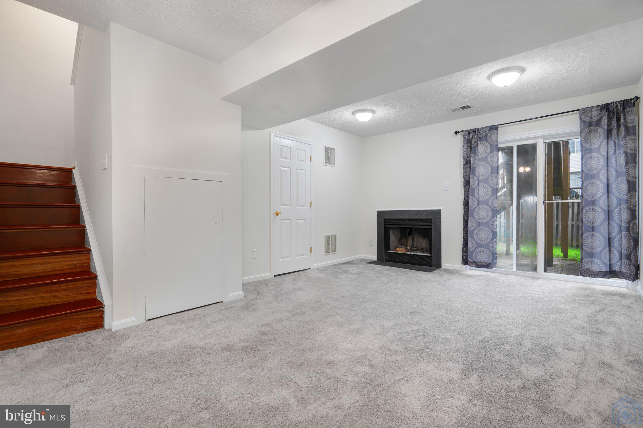 SOMERSET - Residential