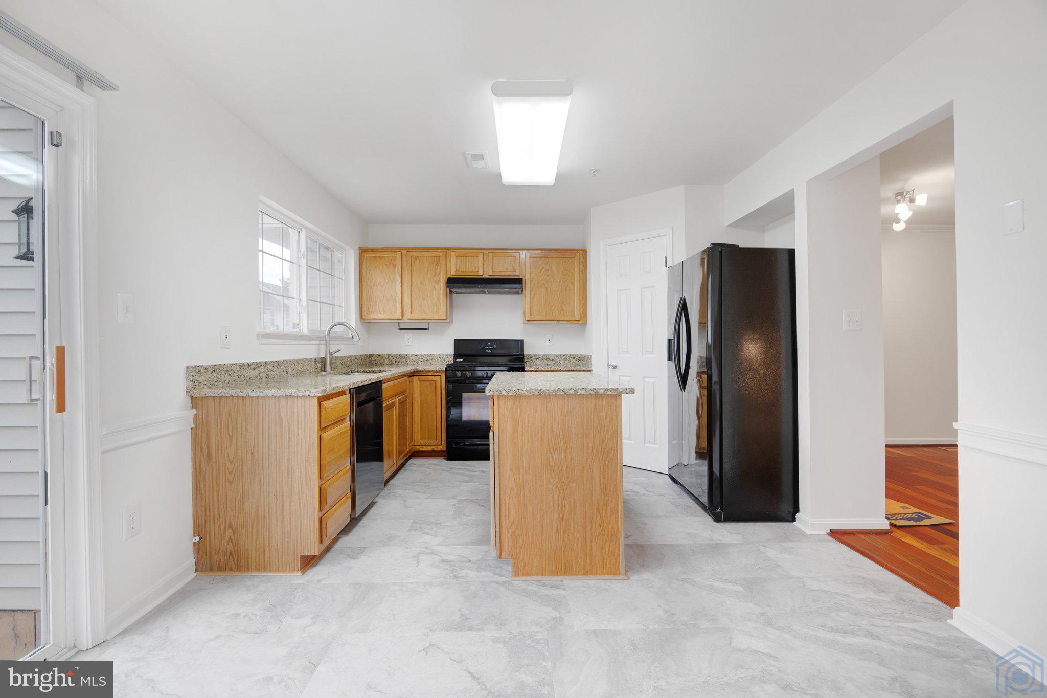 SOMERSET - Residential