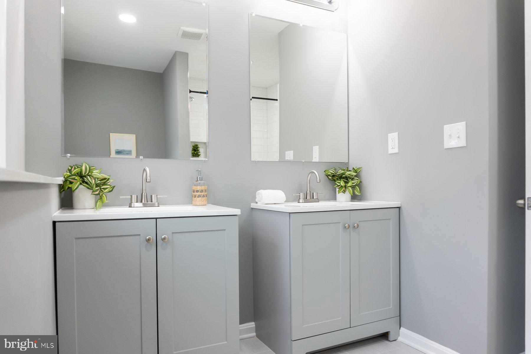 PARKVILLE - Residential