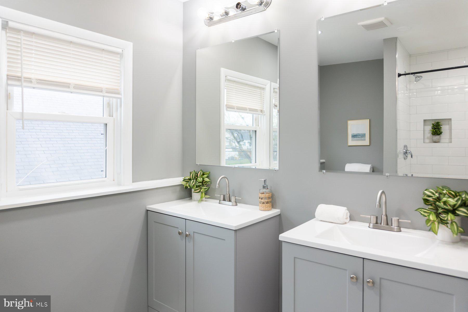 PARKVILLE - Residential