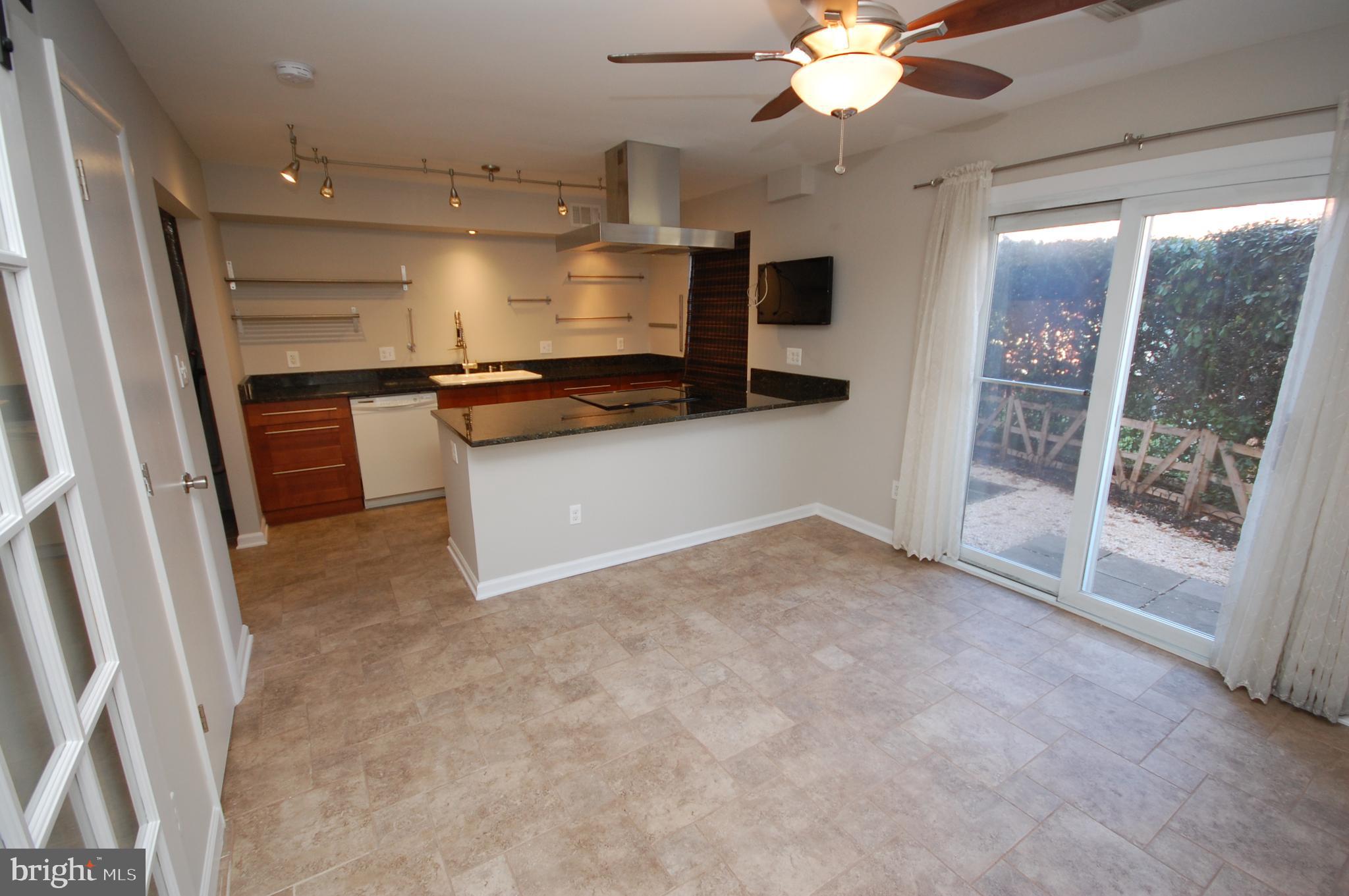 TERRACE TOWNE HOMES OF GUNSTON - Residential