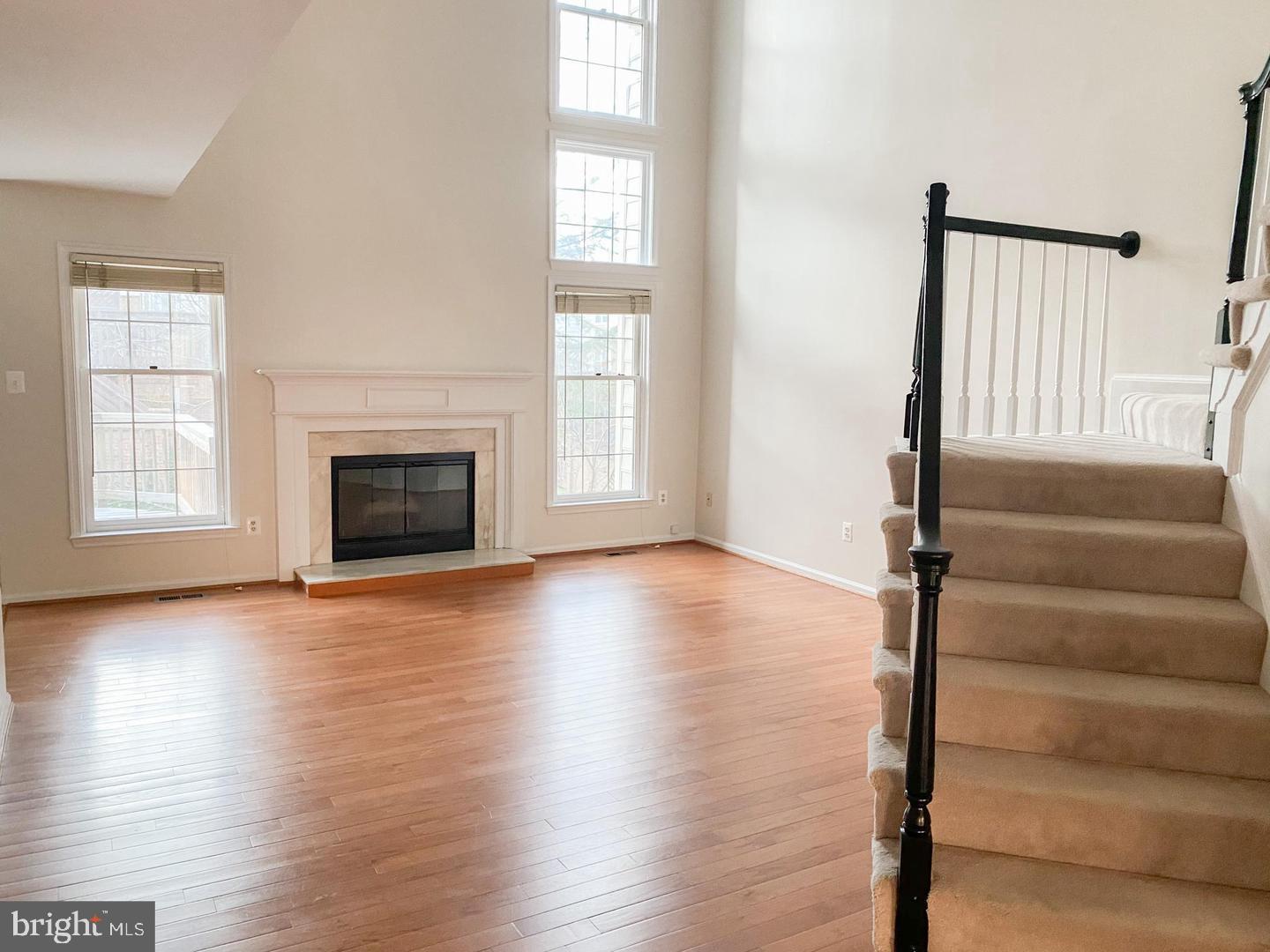 TIMBERLAWN - Residential Lease