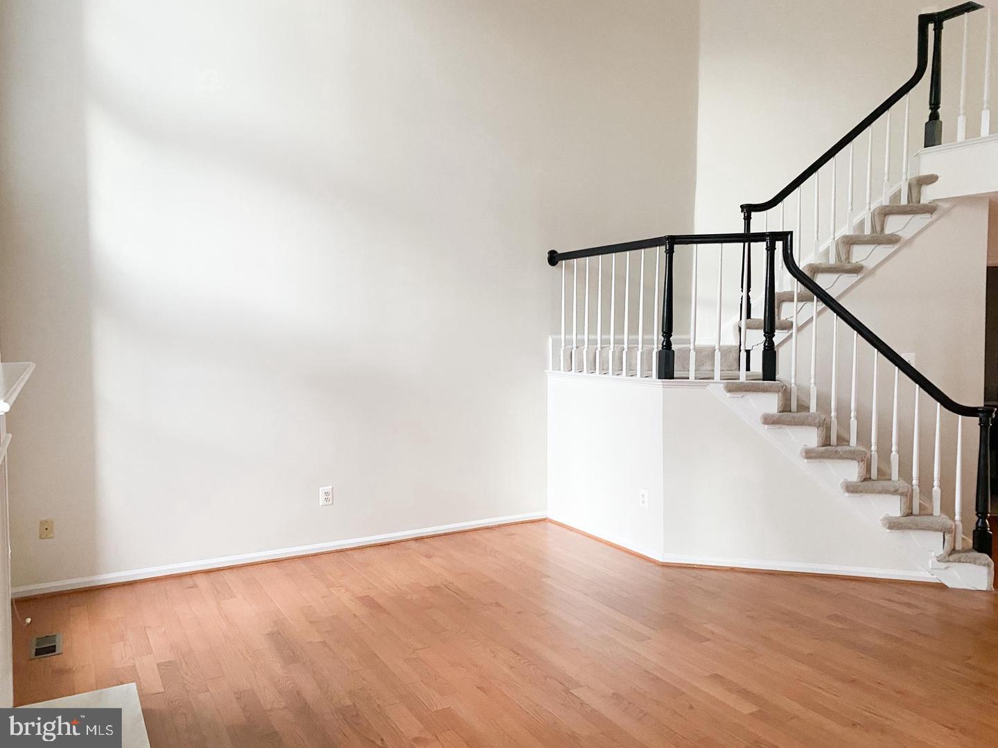 TIMBERLAWN - Residential Lease