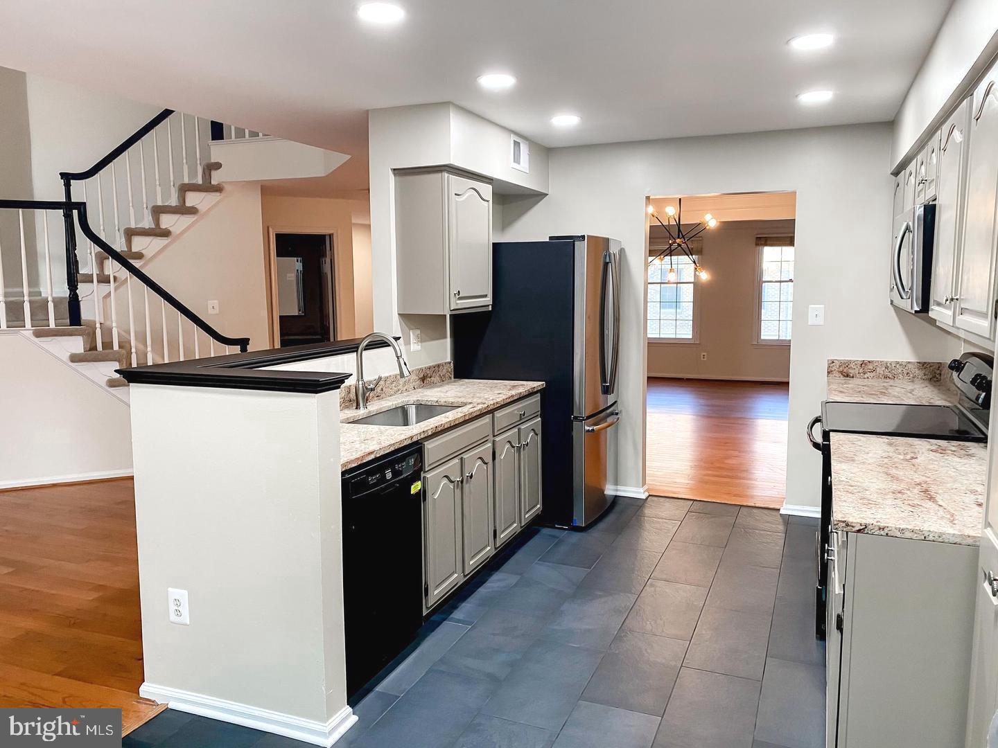 TIMBERLAWN - Residential Lease