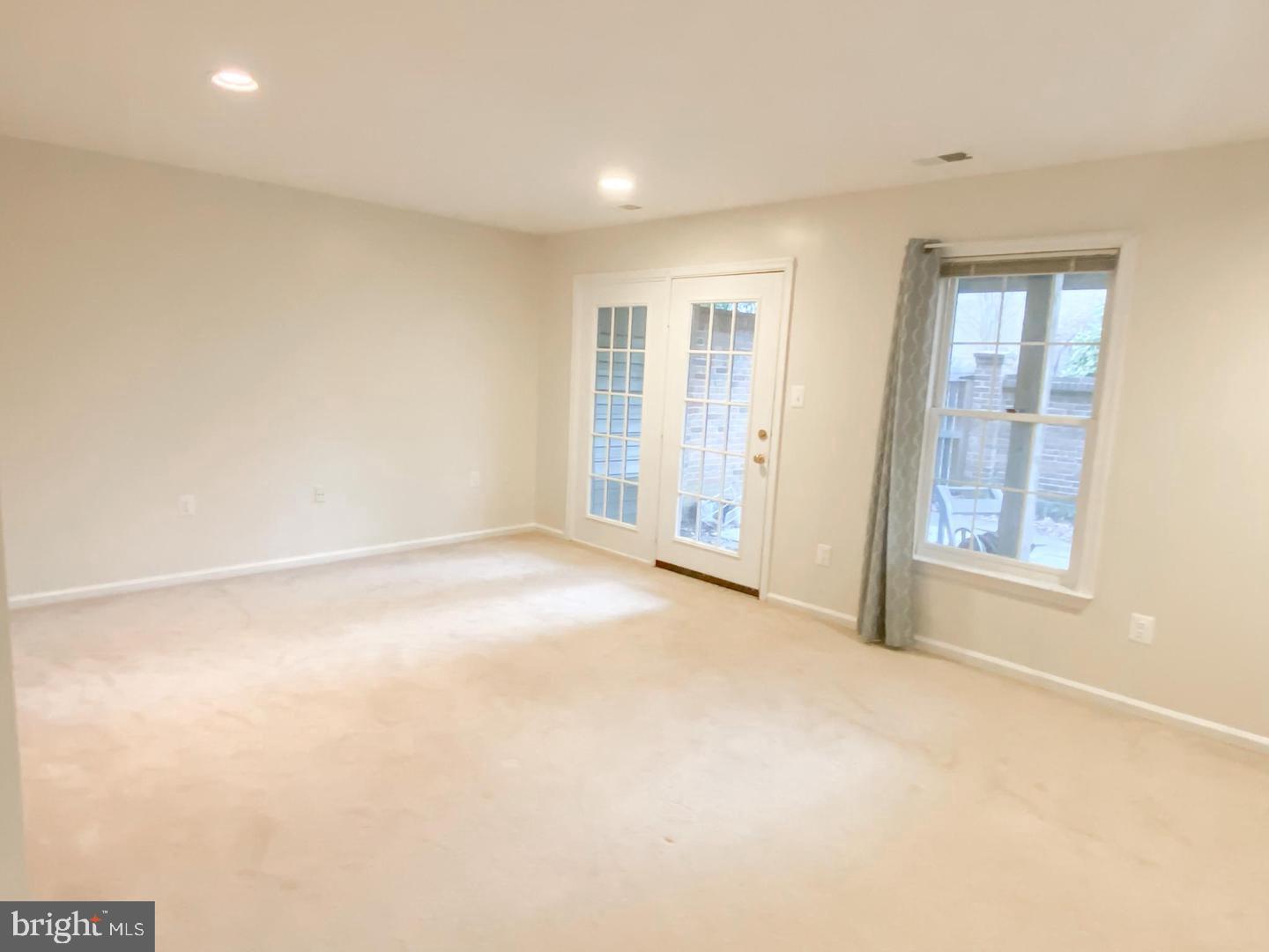 TIMBERLAWN - Residential Lease