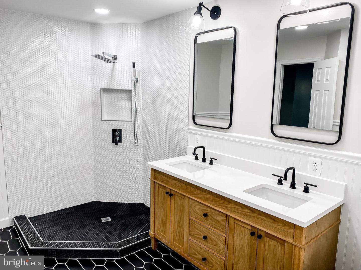 TIMBERLAWN - Residential Lease