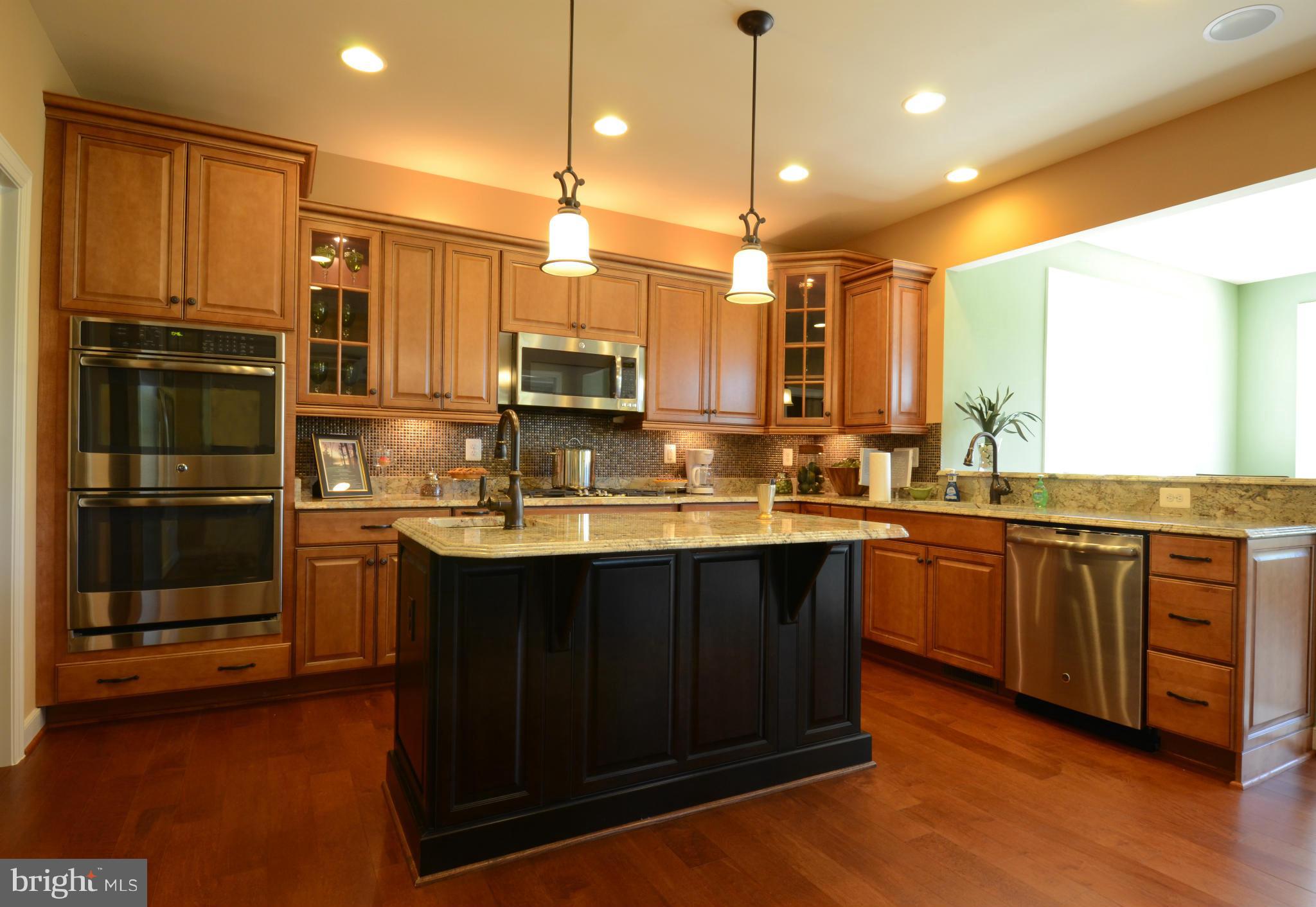 HILLS OF AQUIA - Residential