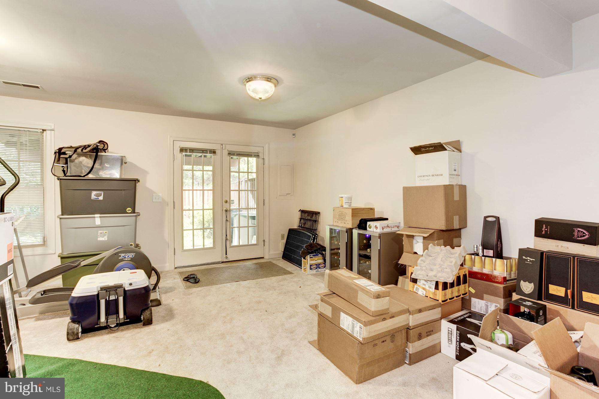 MADRILLON SPRINGS - Residential Lease