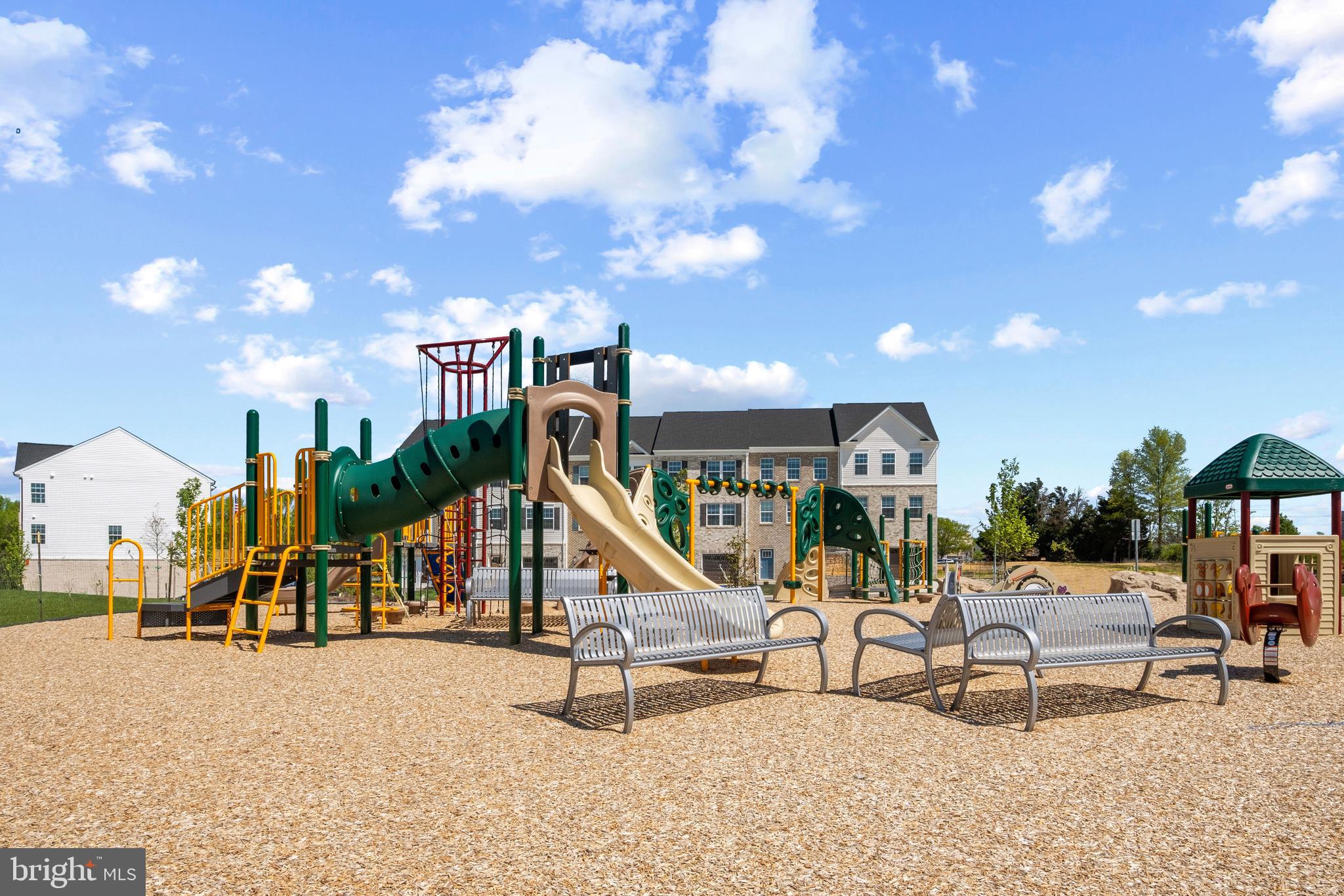 SPRING HILLS - Residential