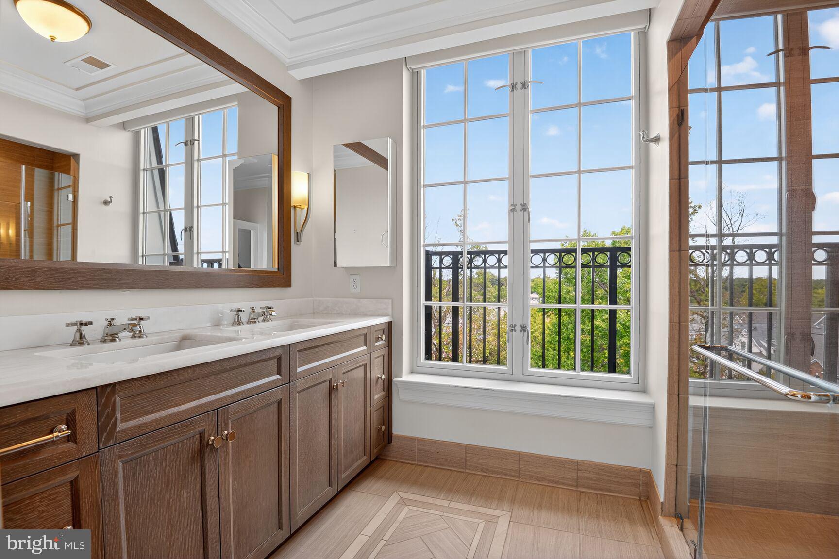 THE SIGNET - Residential