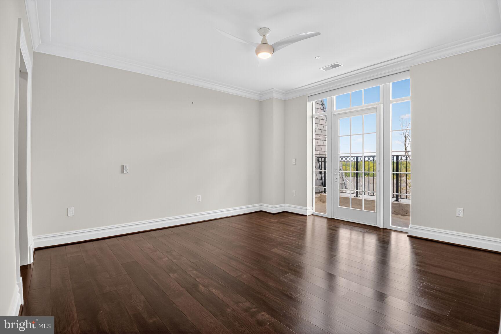 THE SIGNET - Residential