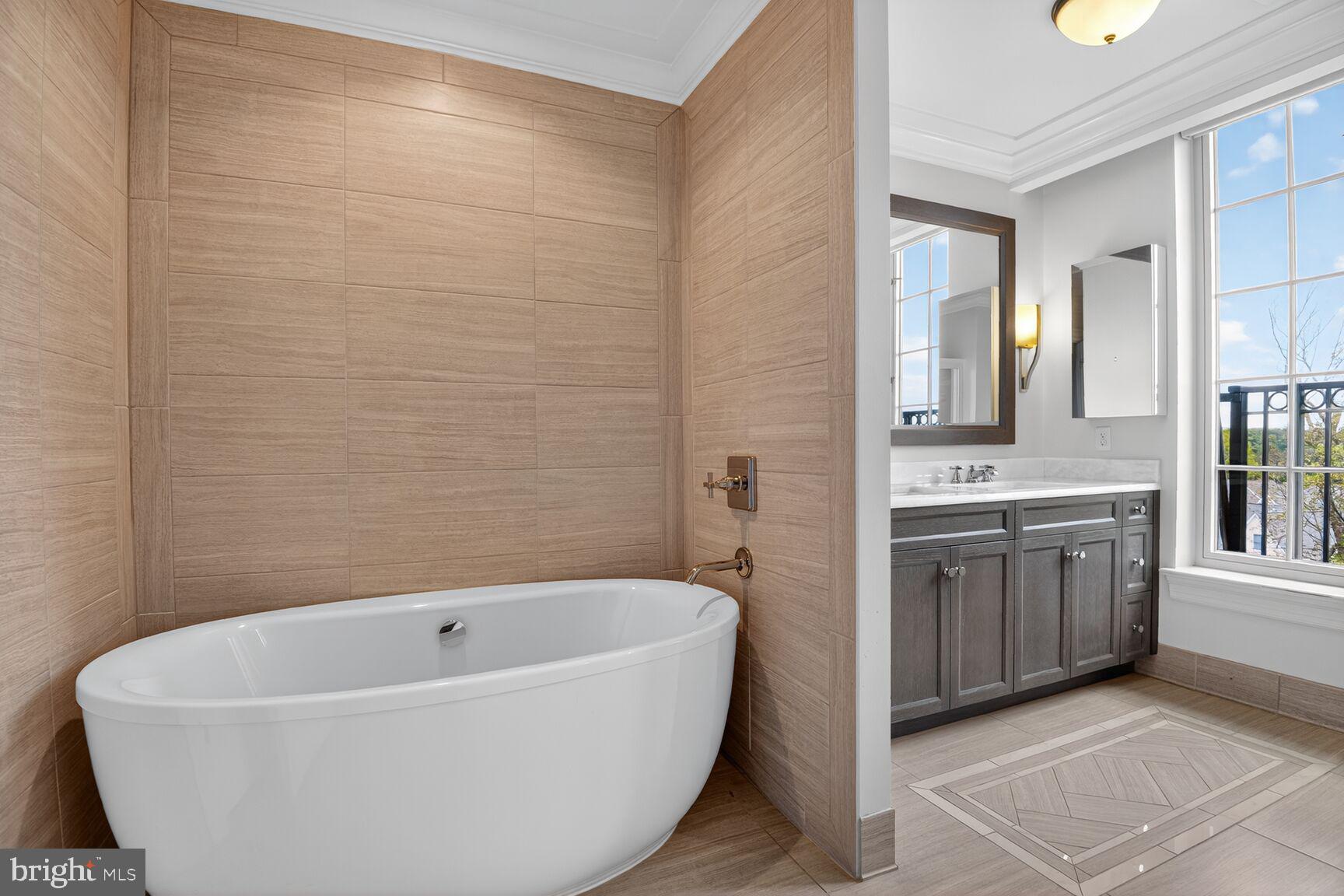 THE SIGNET - Residential