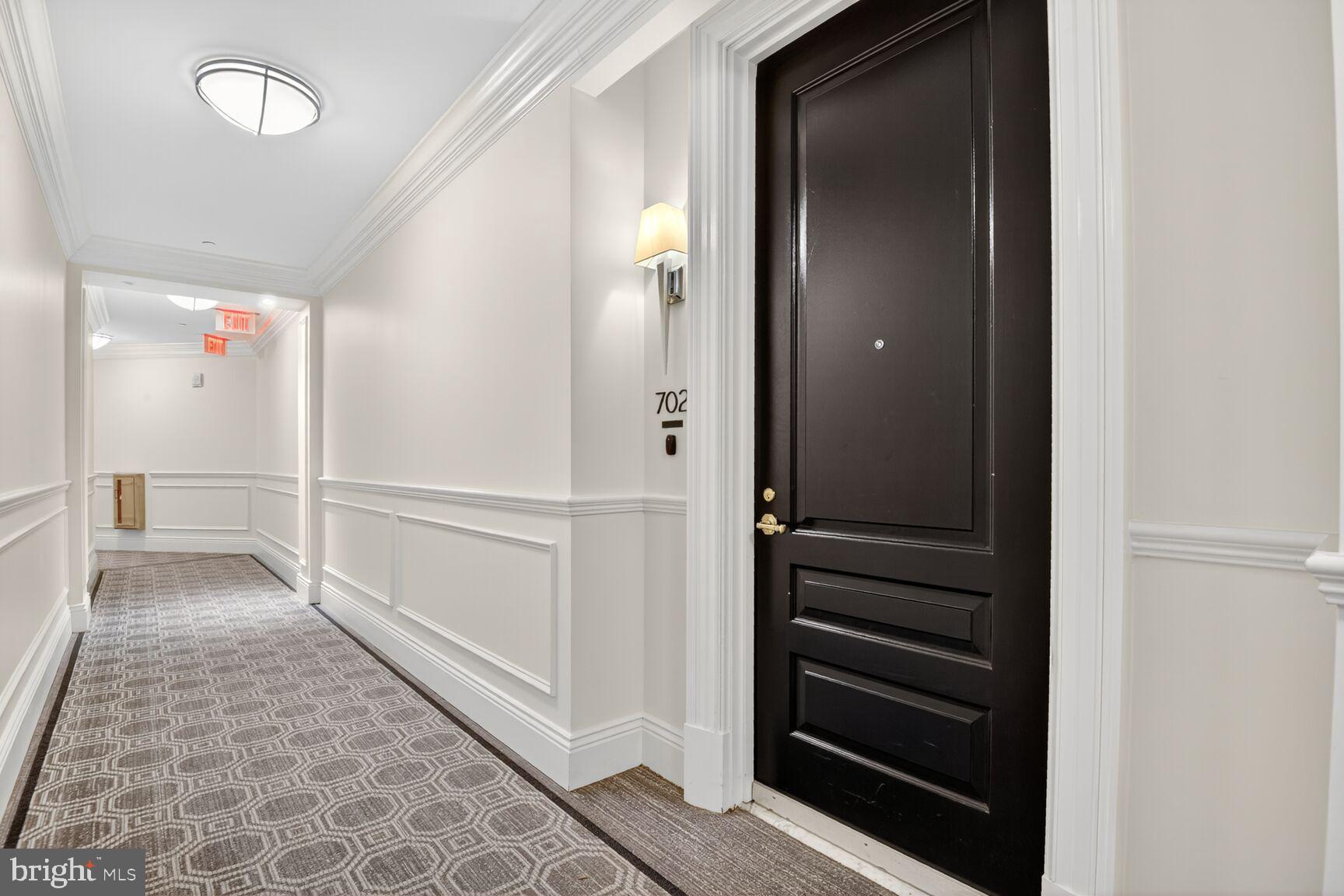 THE SIGNET - Residential