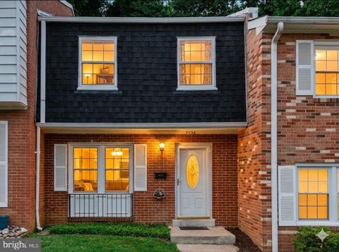 Photo of 3532 Bath Court, WOODBRIDGE, VA 22193 (MLS # VAPW2120458)